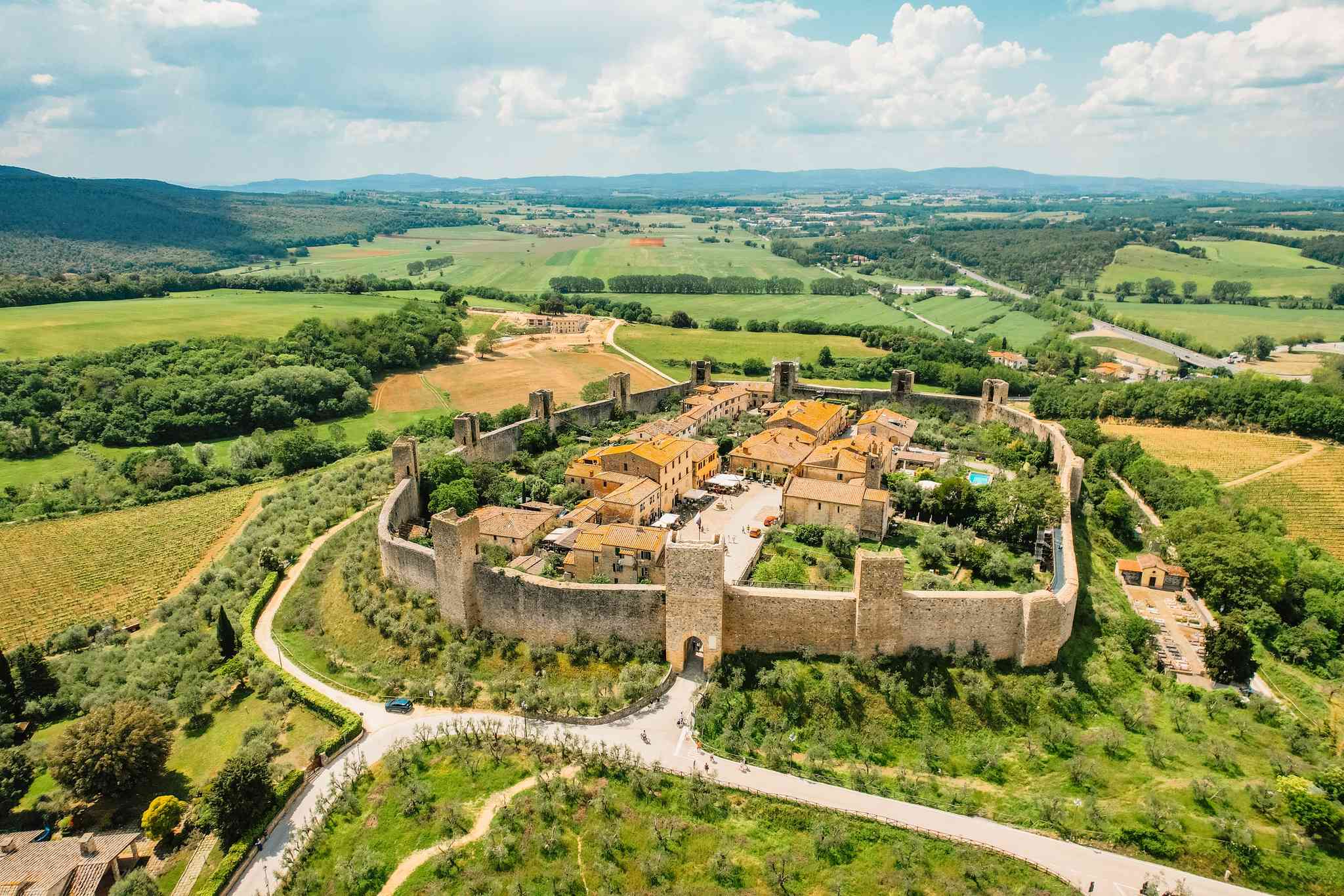 2048x1366 Rome Center to Monteriggioni Transfer