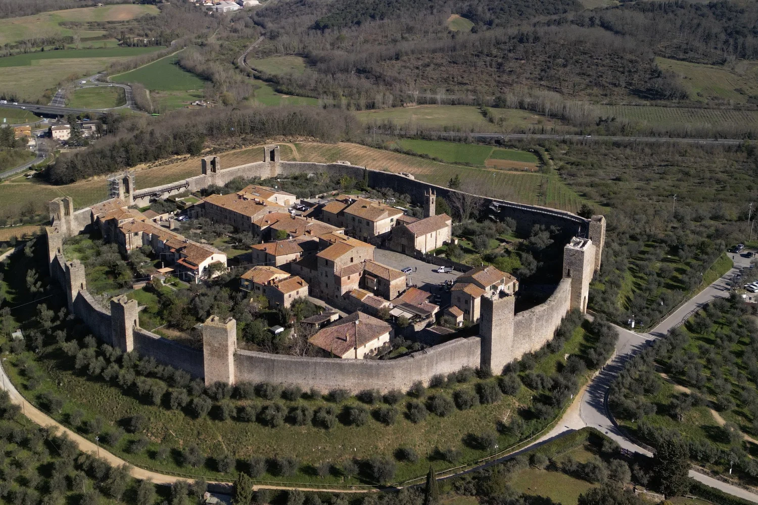 1500x1000 Monteriggioni: One Of Italy's Best Preserved Medieval Towns