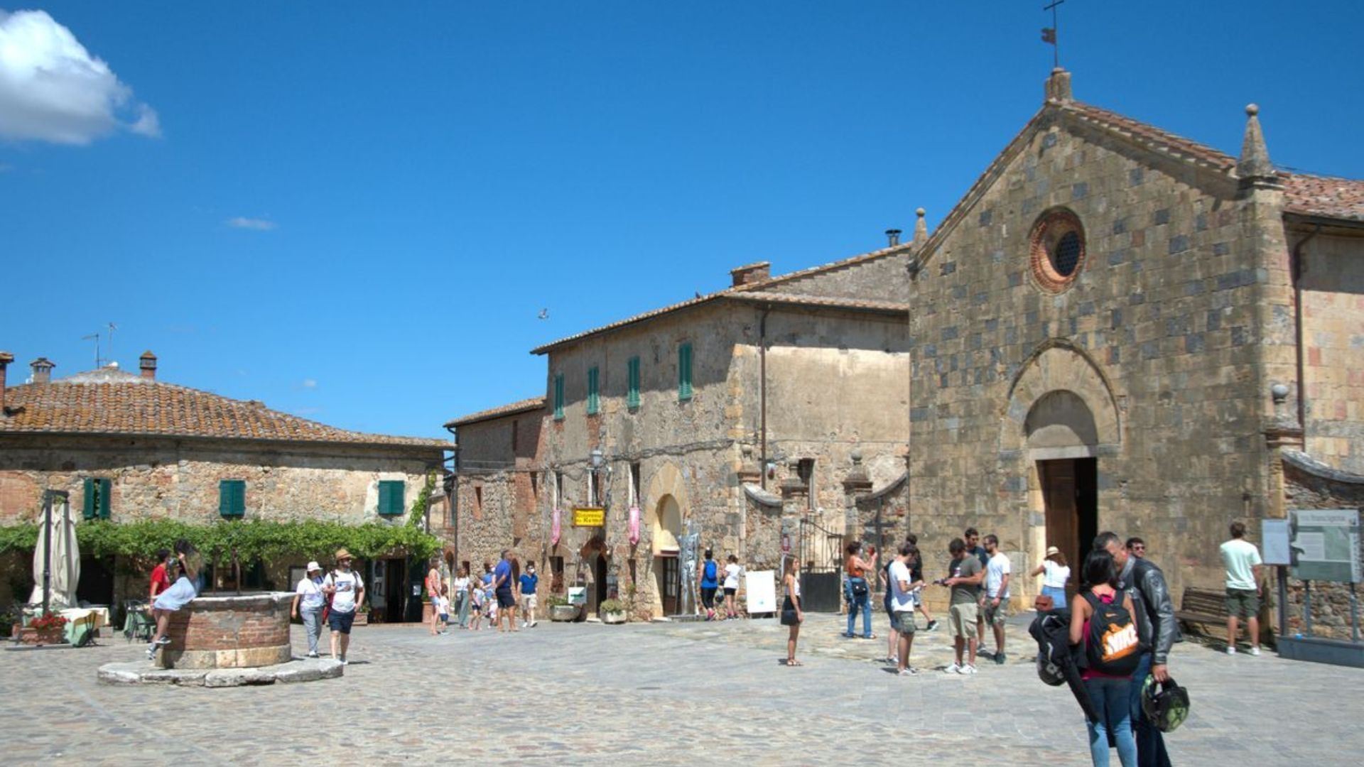 1920x1080 Monteriggioni: Visit Tuscany's Walled Medieval Treasure