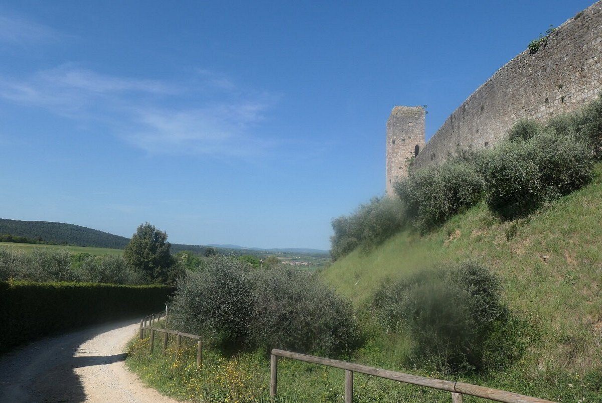 1200x803 Castello Monteriggioni You SHOULD Know Before Going (2026 Reviews)