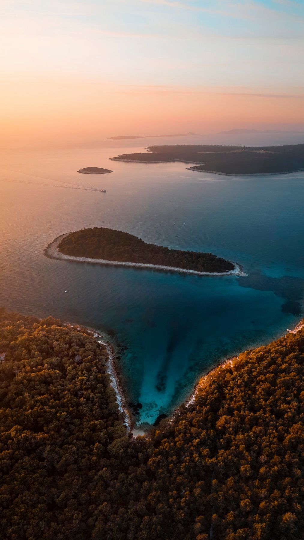 1013x1800 Lošinj Mobile Wallpaper Lošinj Hotels & Villas, Croatia