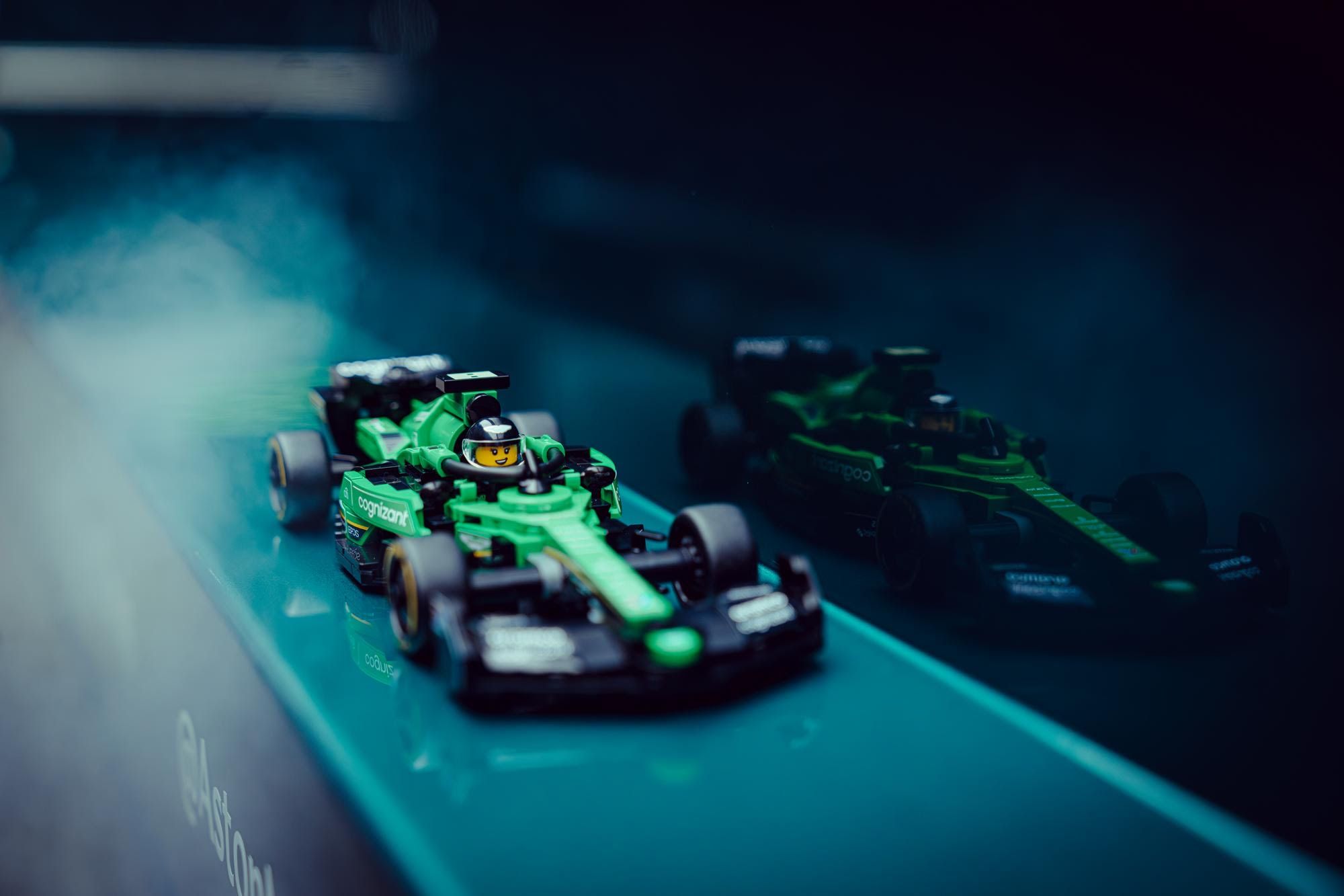2000x1333 Aston Martin Reveals First Ever F1 LEGO Set In New Partnership