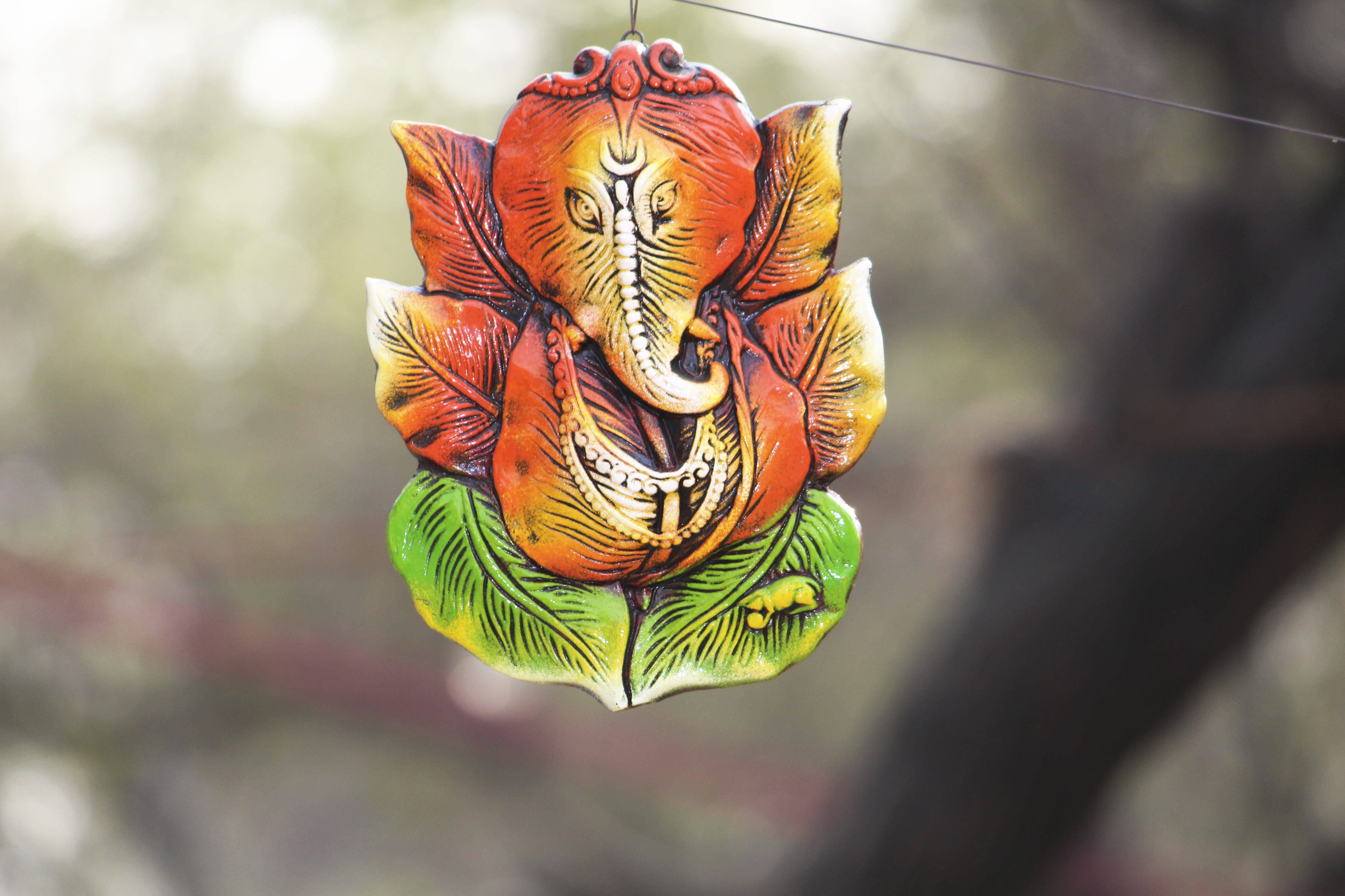5184x3456 Download Ganesh Ji HD Leaf Design Wallpaper