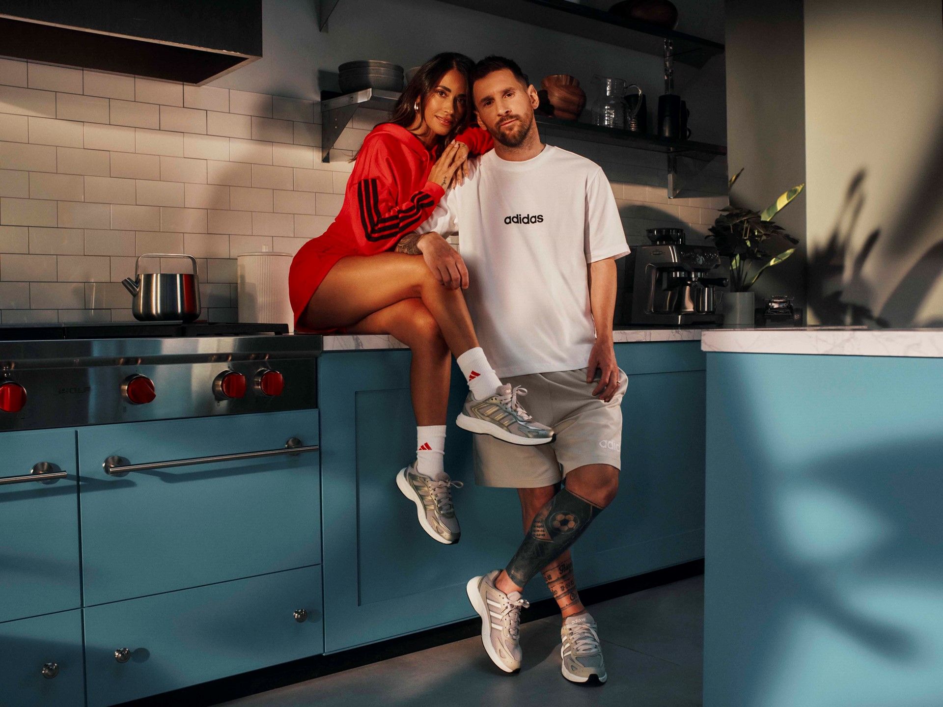 1920x1440 adidas Essentials collection Messi & Antonela Roccuzzo