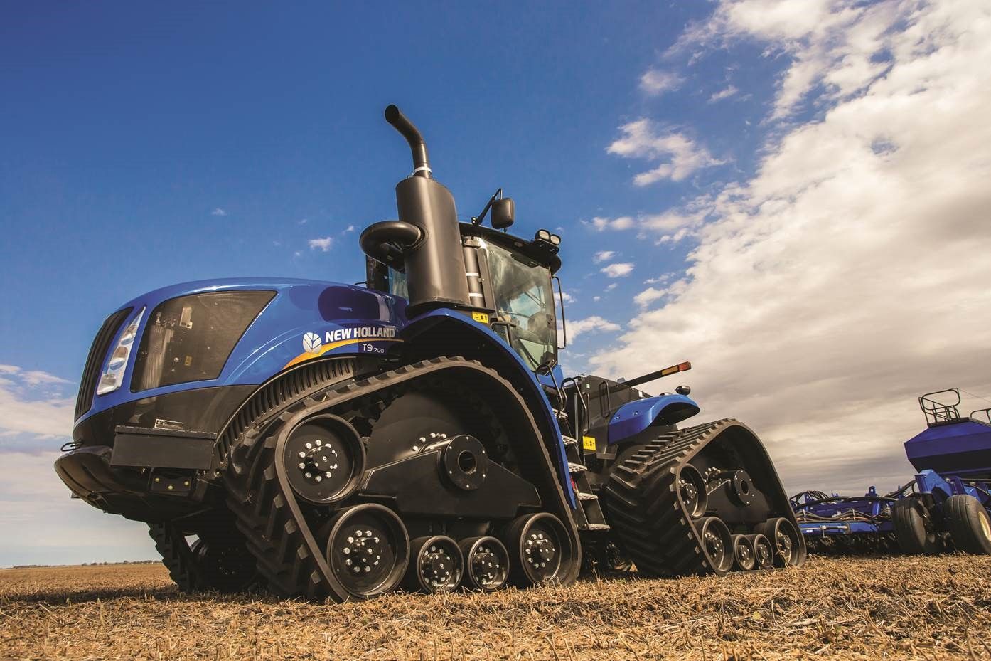 1394x929 Tough New Holland SmartTrax™ II Tracks Optimized for Productivity