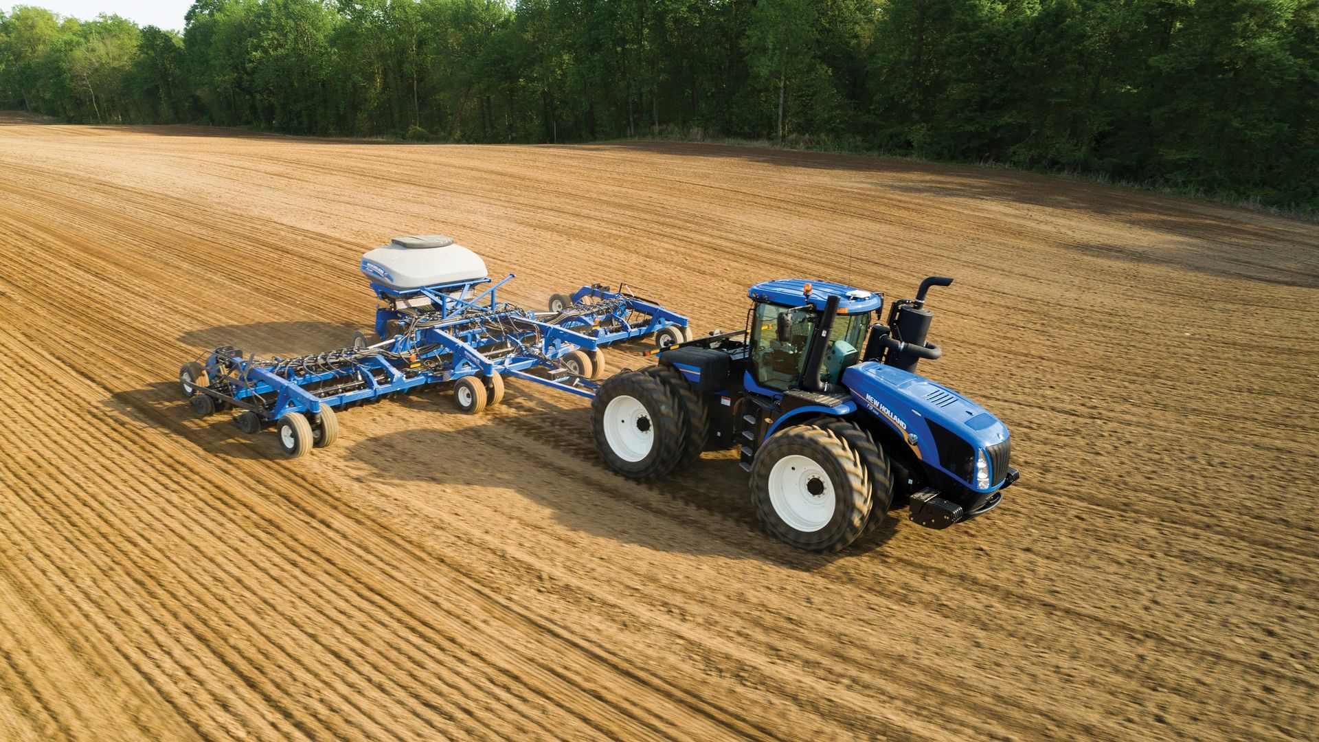 1920x1080 New Holland Adds T9.530 And T9.565 HP Track Units To Complete Full Line Offering