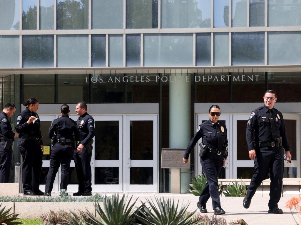 1024x768 Suspicious substance found inside letter triggers closure at LAPD headquarters