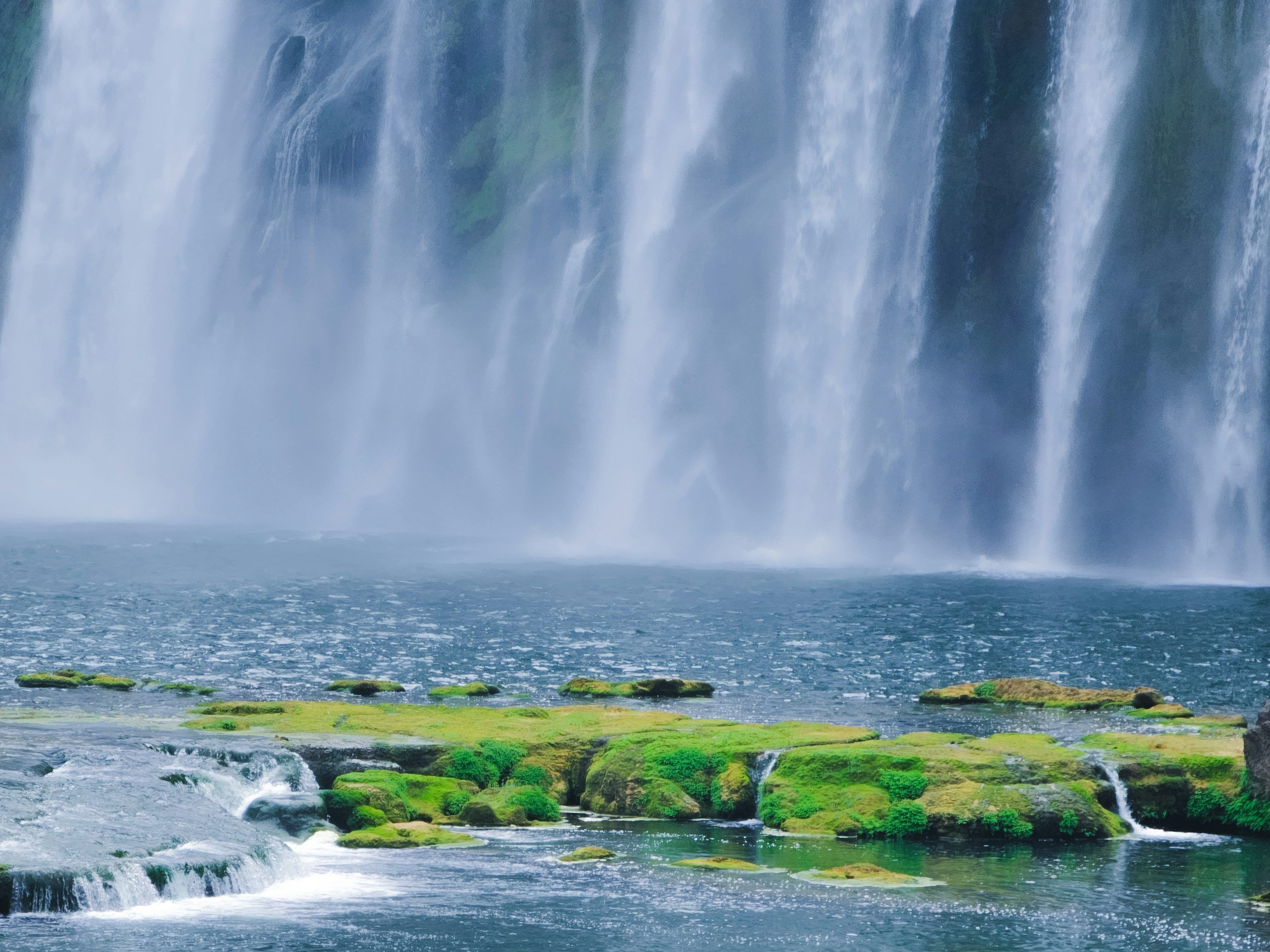 3000x2250 Waterfall Wallpaper: Free HD Download [4K]