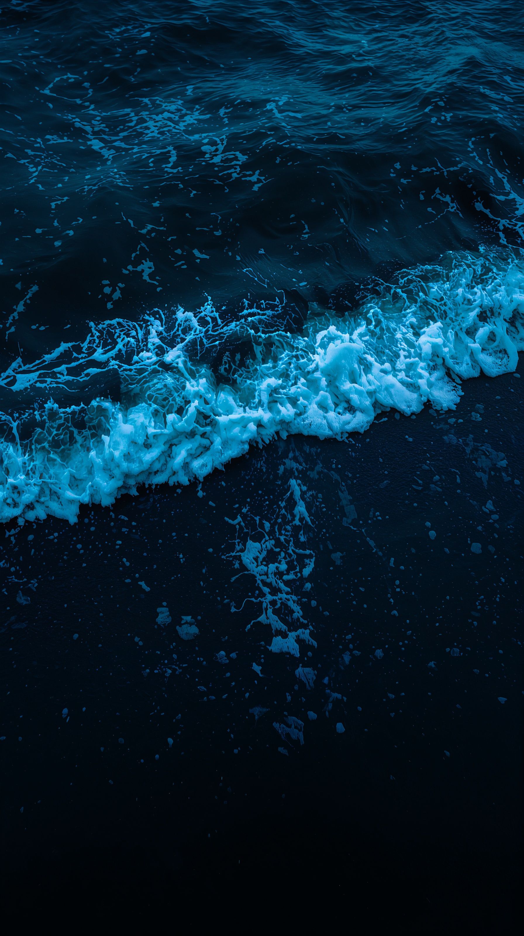 1792x3200 Dark Ocean Wallpaper Aesthetic for Phone