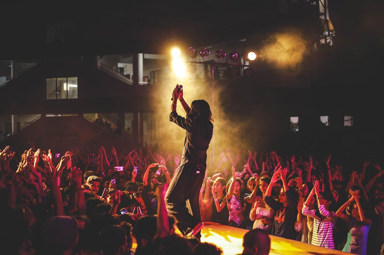 1280x853 Free Clapping & Applause Image