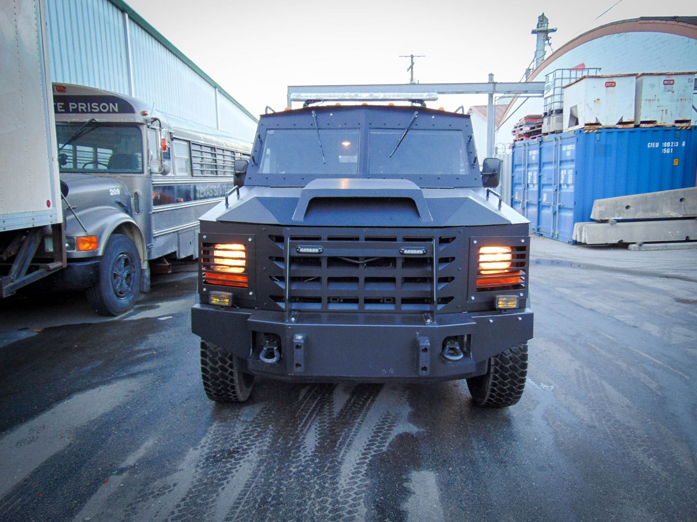 1400x1050 PC55 Ford Bearcat SWAT Truck Rentals. Picture & Movie Police, Cars Filmcars