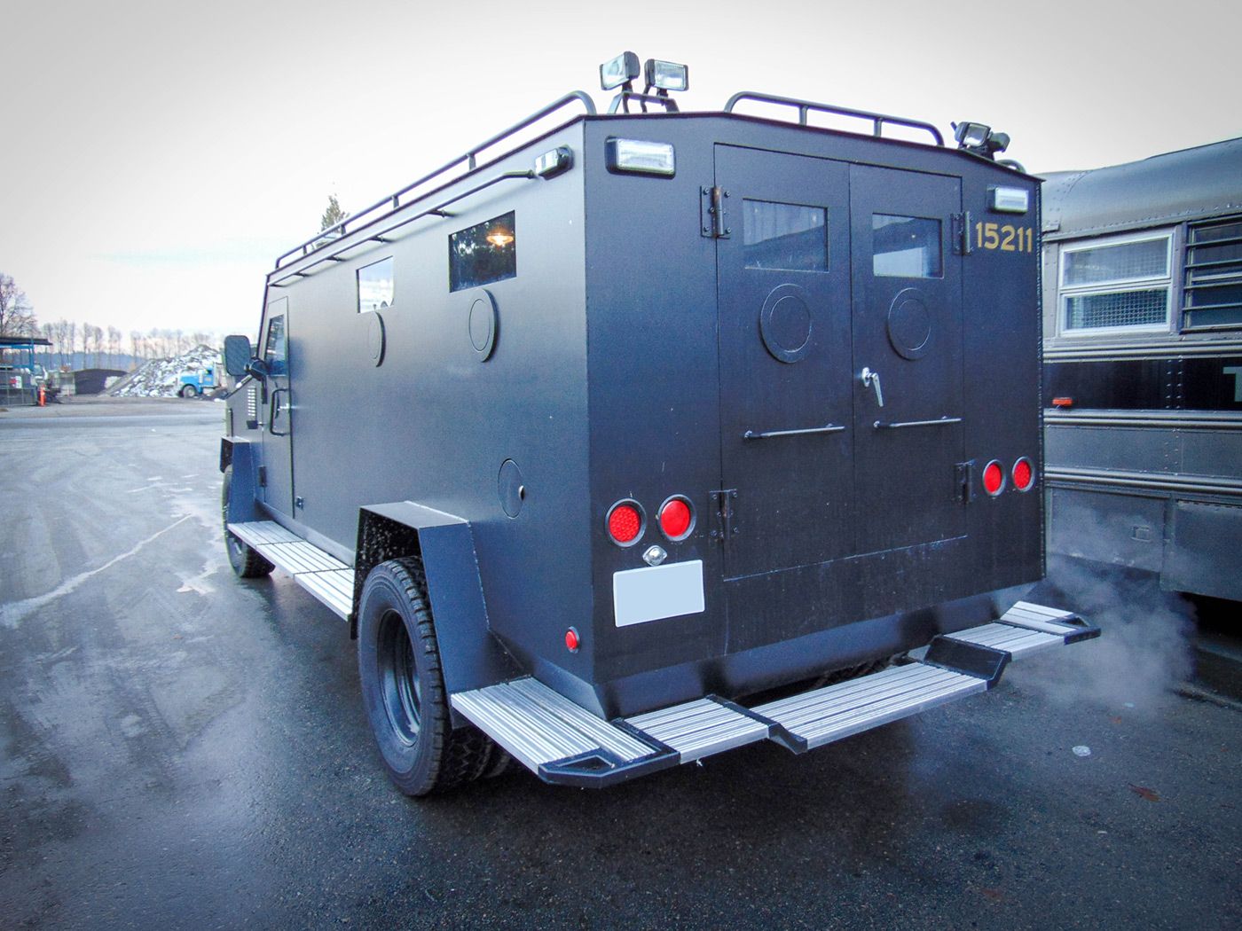 1400x1050 PC55 Ford Bearcat SWAT Truck Rentals. Picture & Movie Police, Cars Filmcars