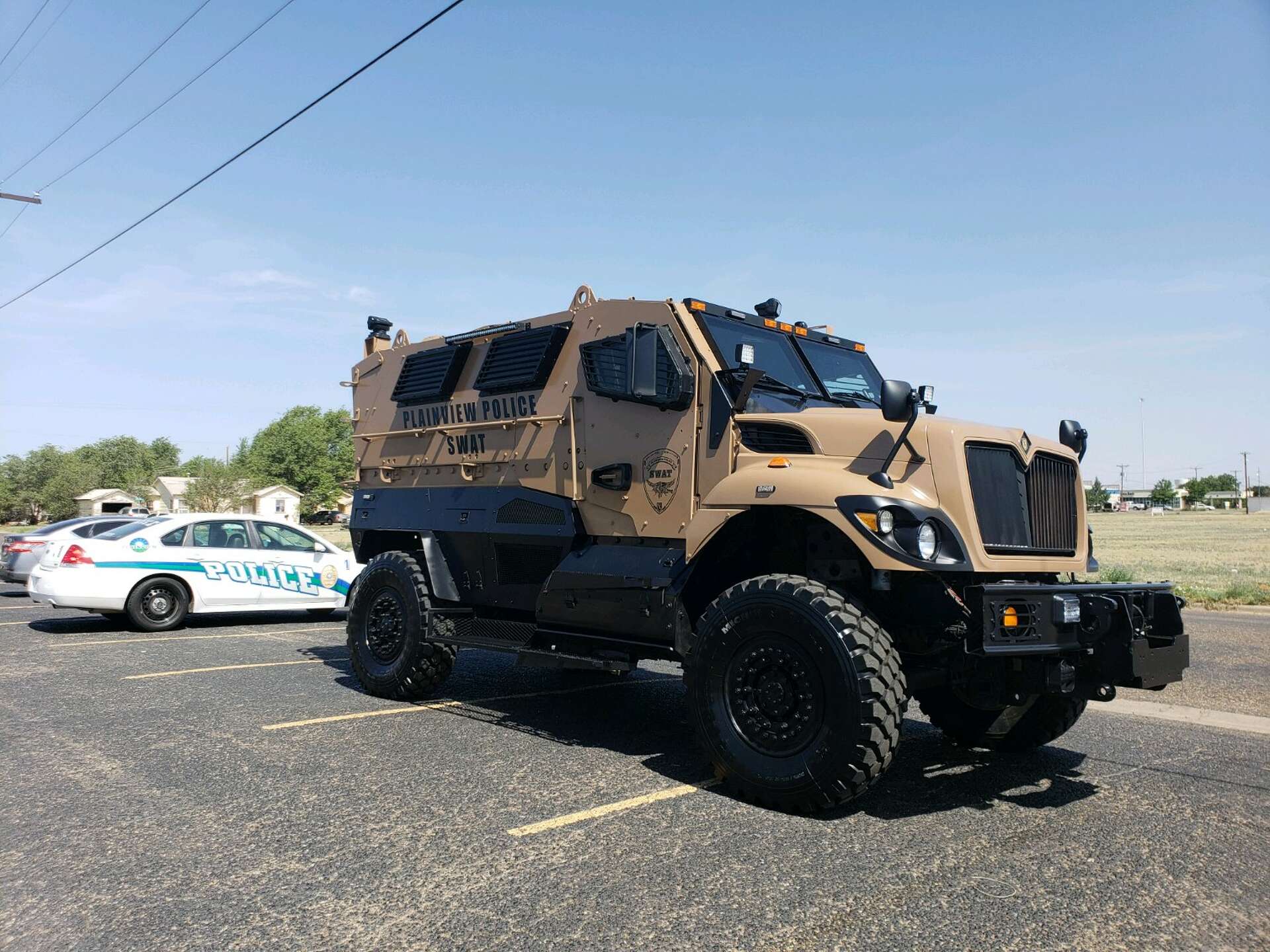 1920x1440 Plainview PD adds restored military truck to its fleet