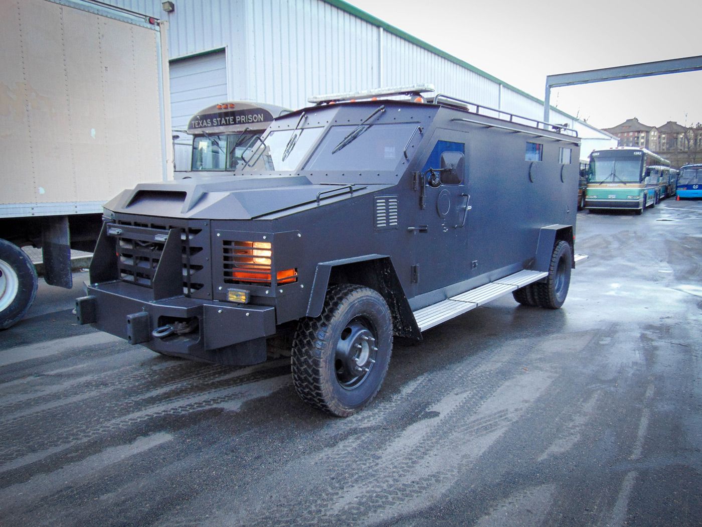 1400x1050 PC55 Ford Bearcat SWAT Truck Rentals. Picture & Movie Police, Cars Filmcars