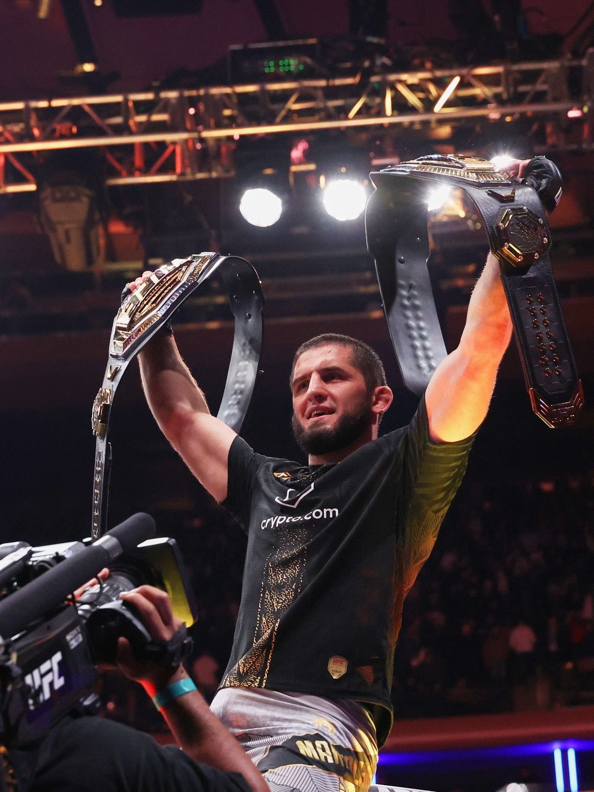 1200x1600 UFC Multi Division Champion Islam Makhachev Ties Win Streak Record With Title Win