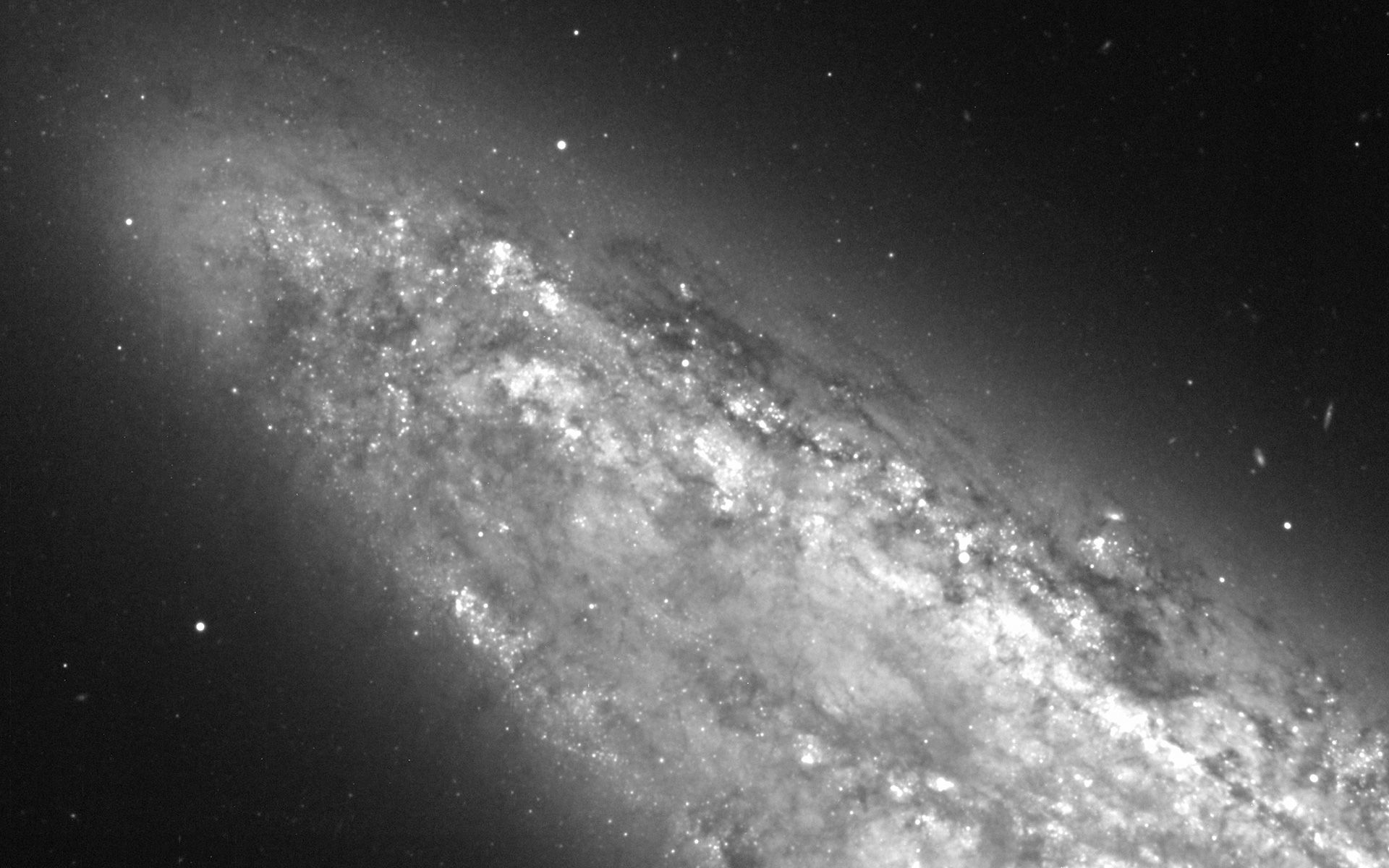 1920x1200 Detail of spiral galaxy NGC 253
