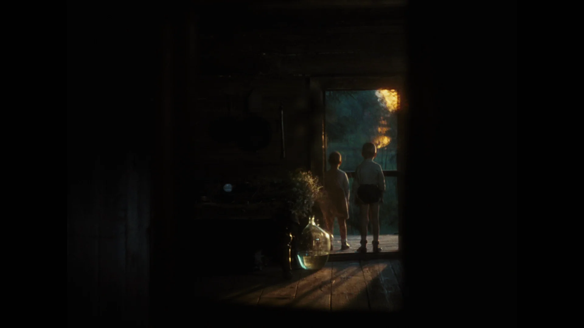 1920x1080 Mirror (1975)