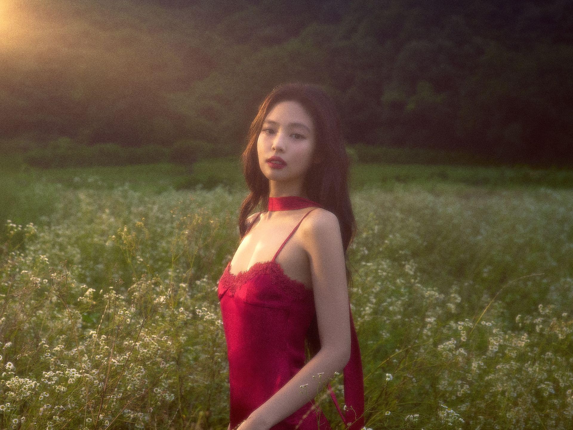 1920x1440 Mantra [Clean] song by JENNIE from Mantra [Clean] on Amazon Music