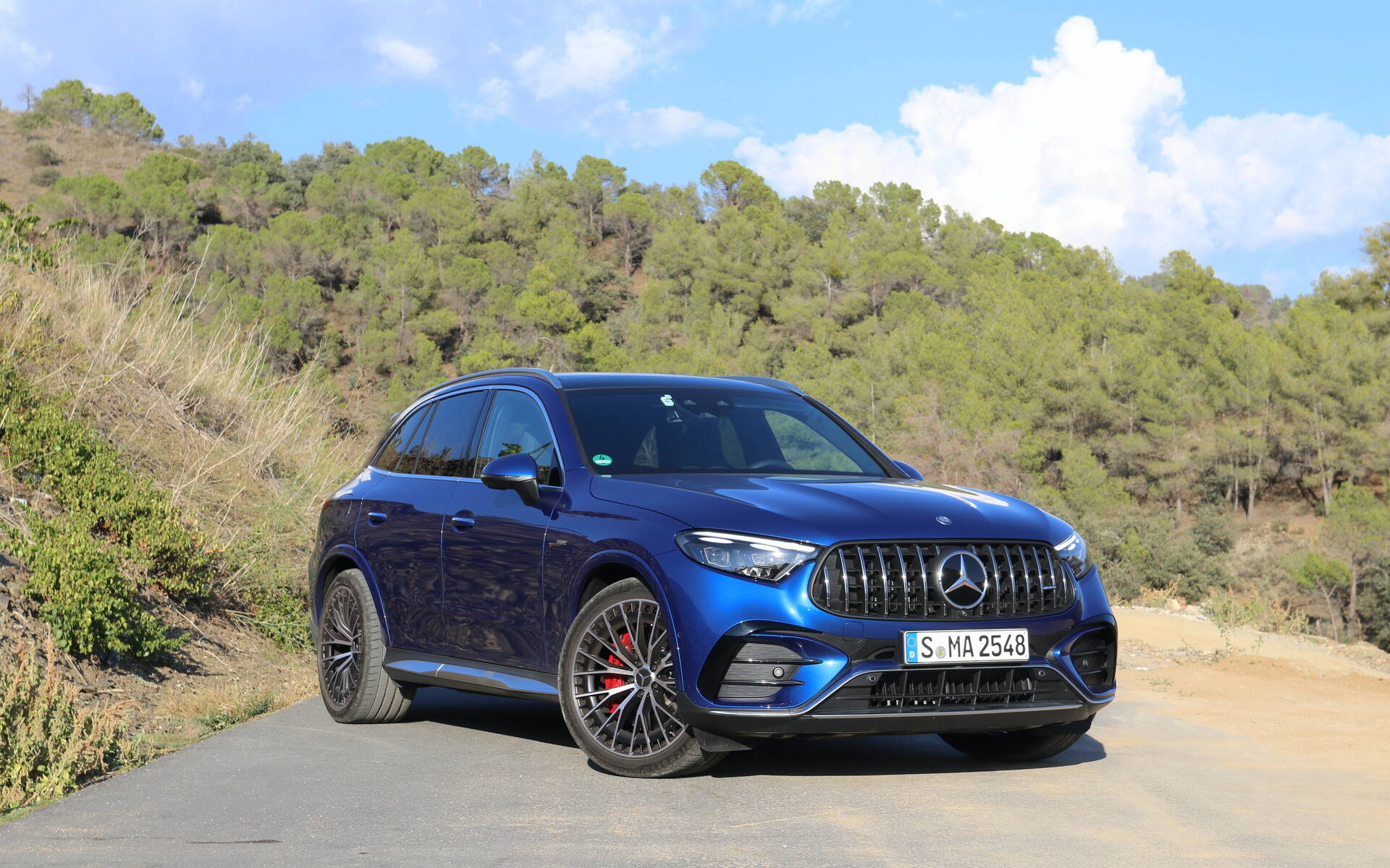 1920x1200 Mercedes AMG GLC 63 S E Performance: Tech Heaven