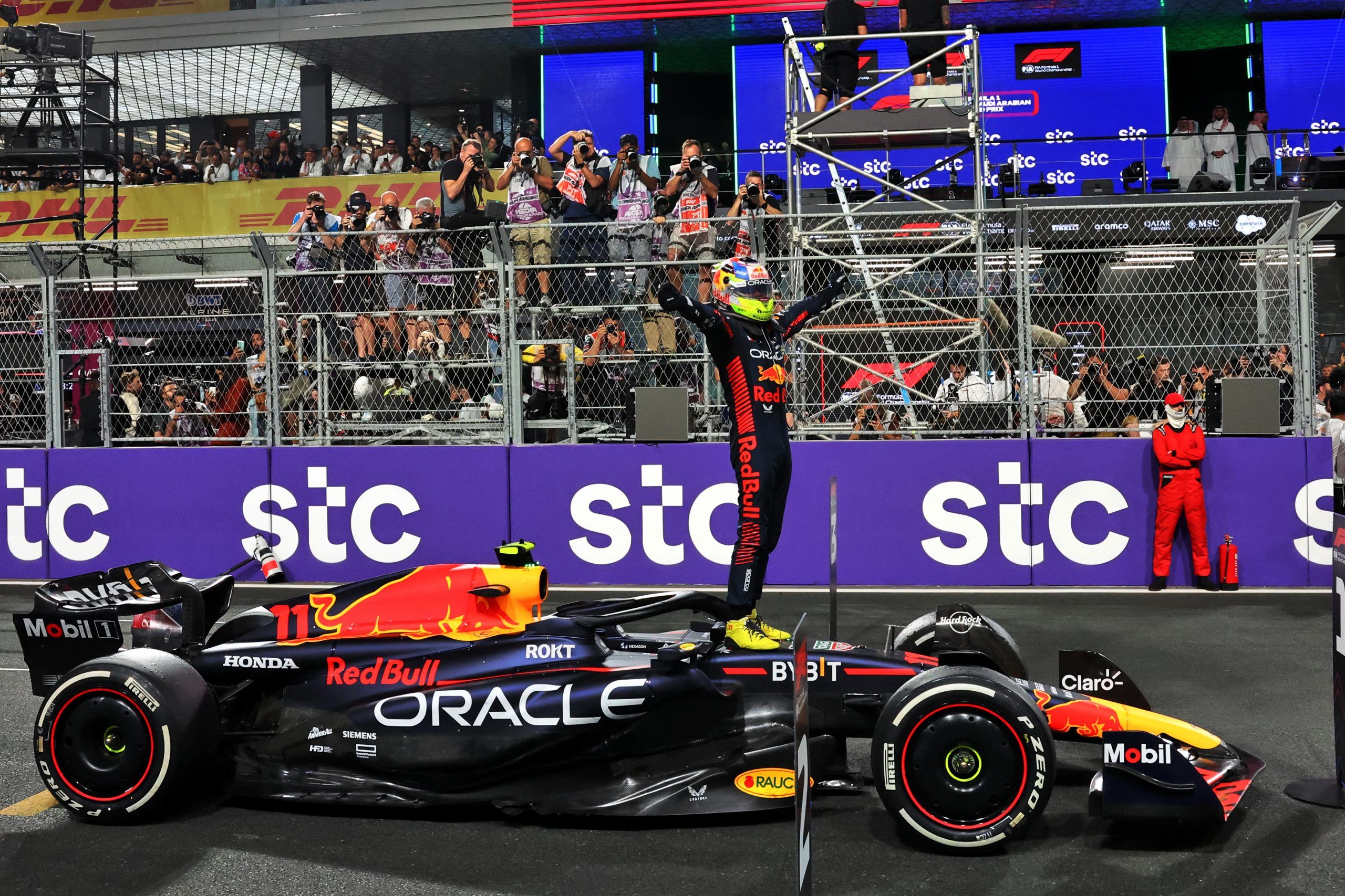 2560x1707 Super Red Bull RB19: The beginning of a new era?