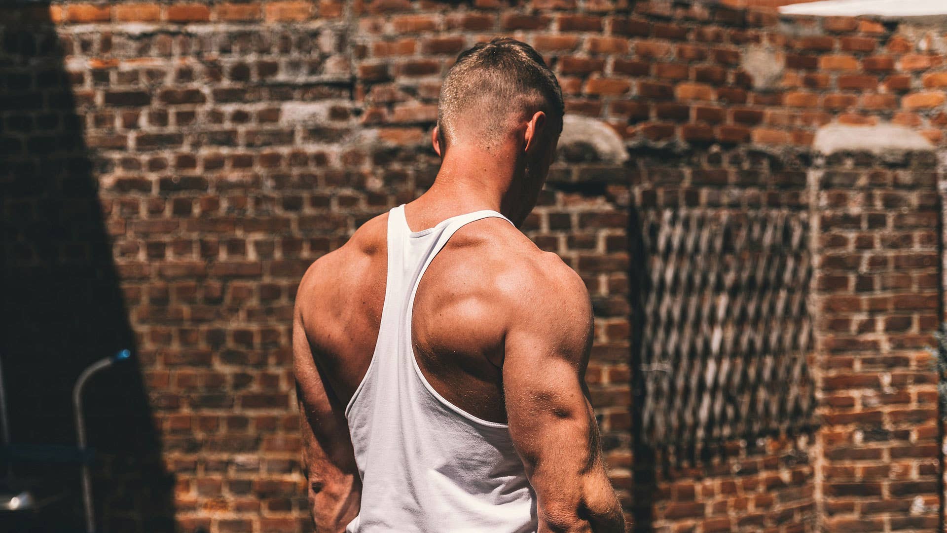 1920x1080 How To Do An Arched Back Pullup: Expert Tips's Fitness