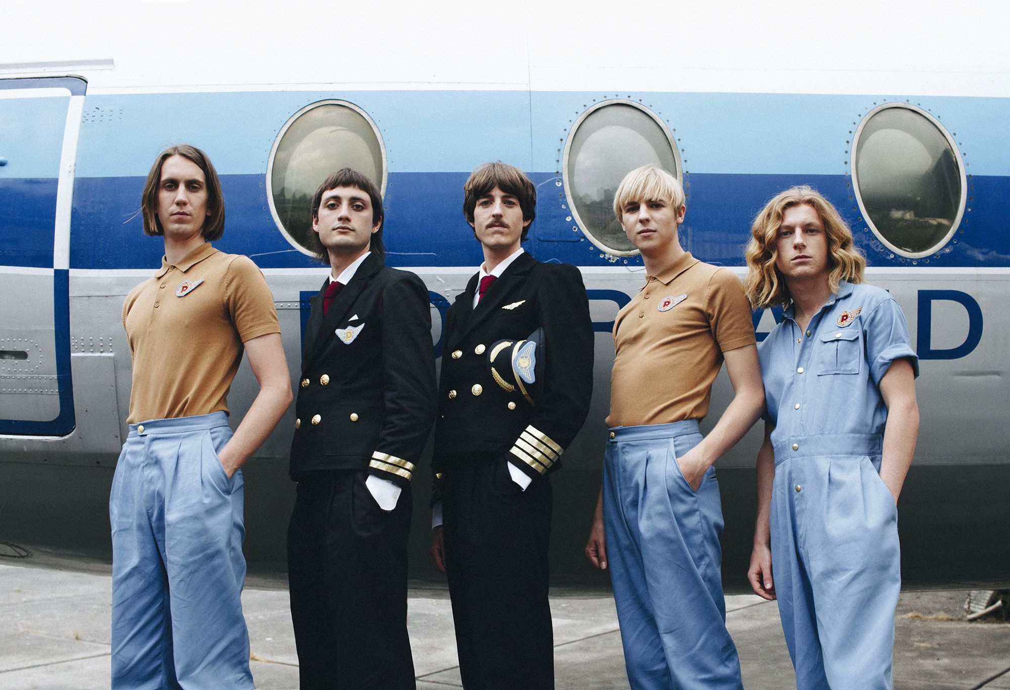 2000x1368 Parcels (Band) Wallpaper
