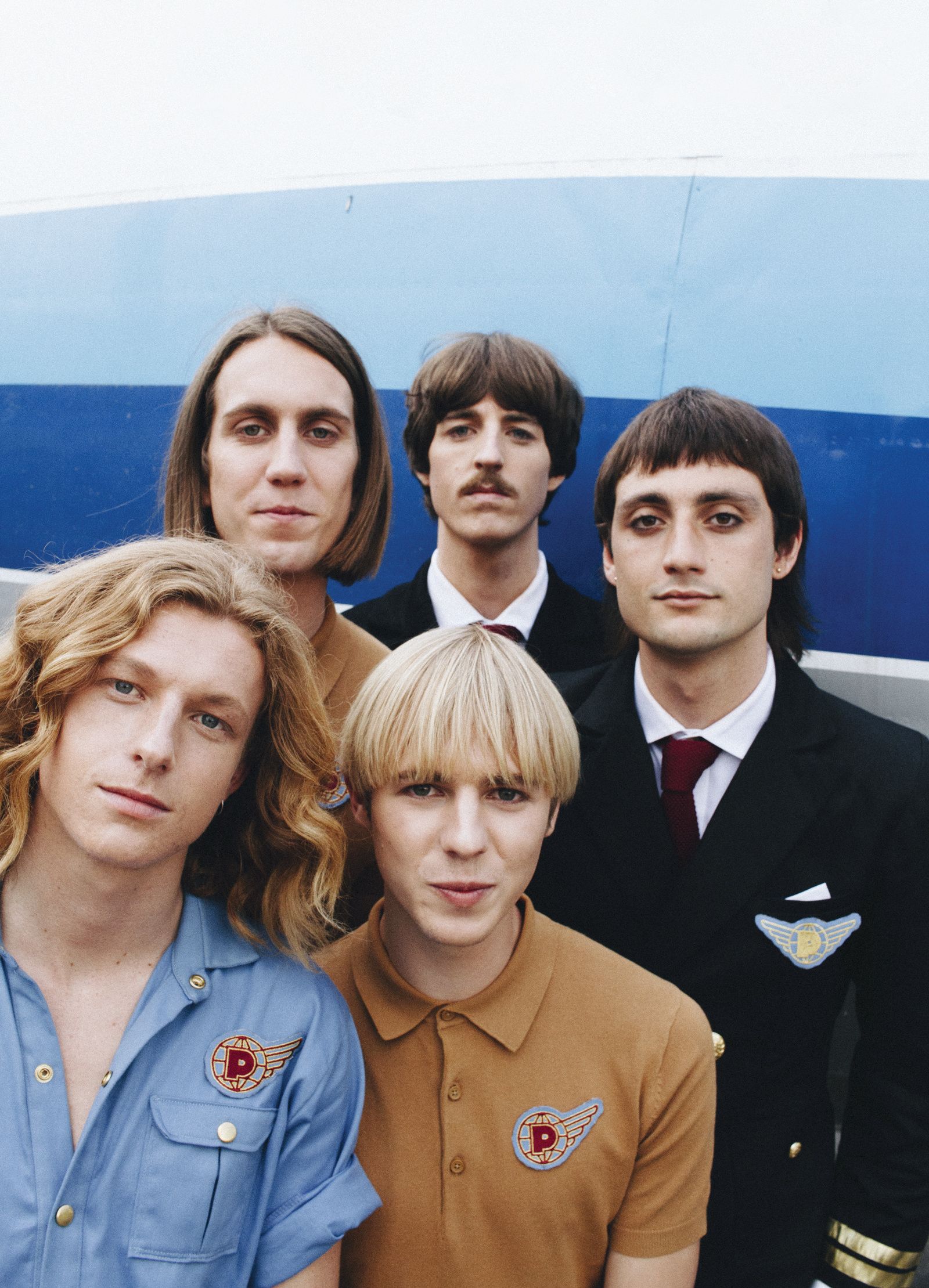 1600x2219 Parcels (Band) Wallpaper