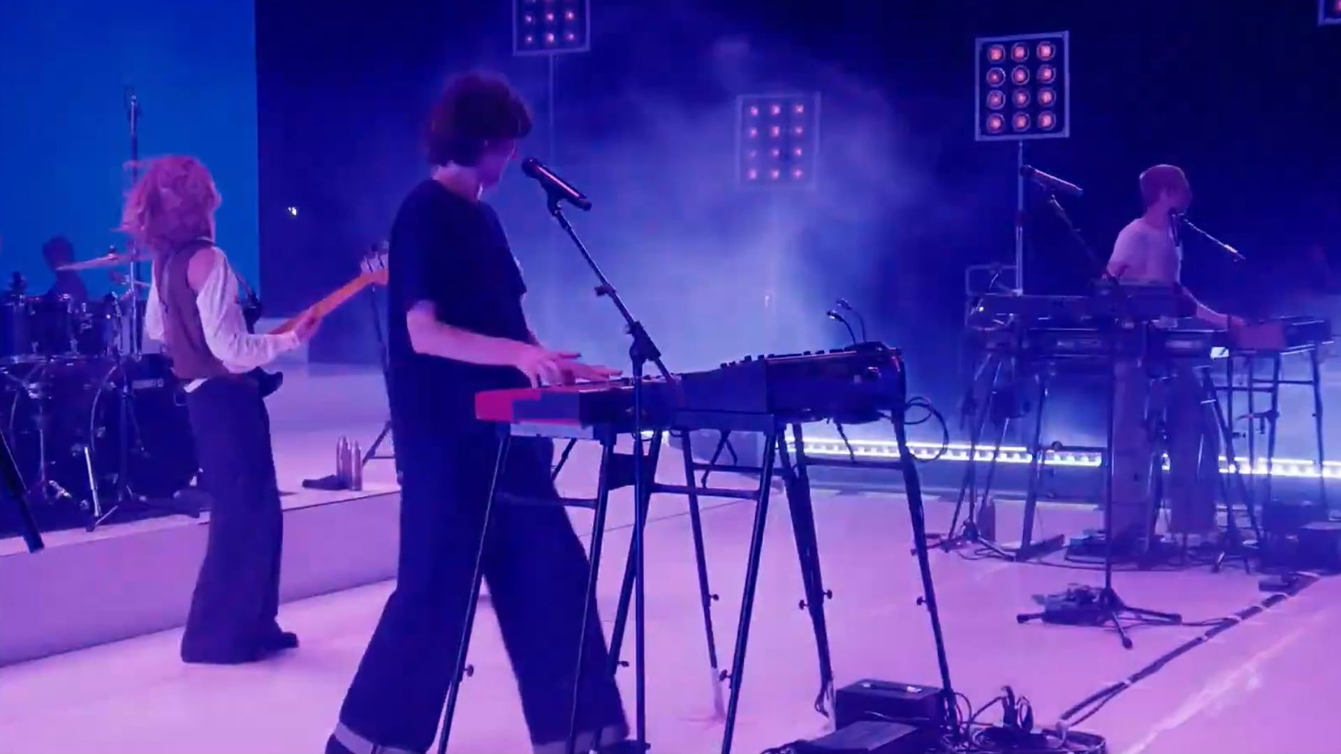 1920x1080 Parcels Live Overnight Outro (instrumental)