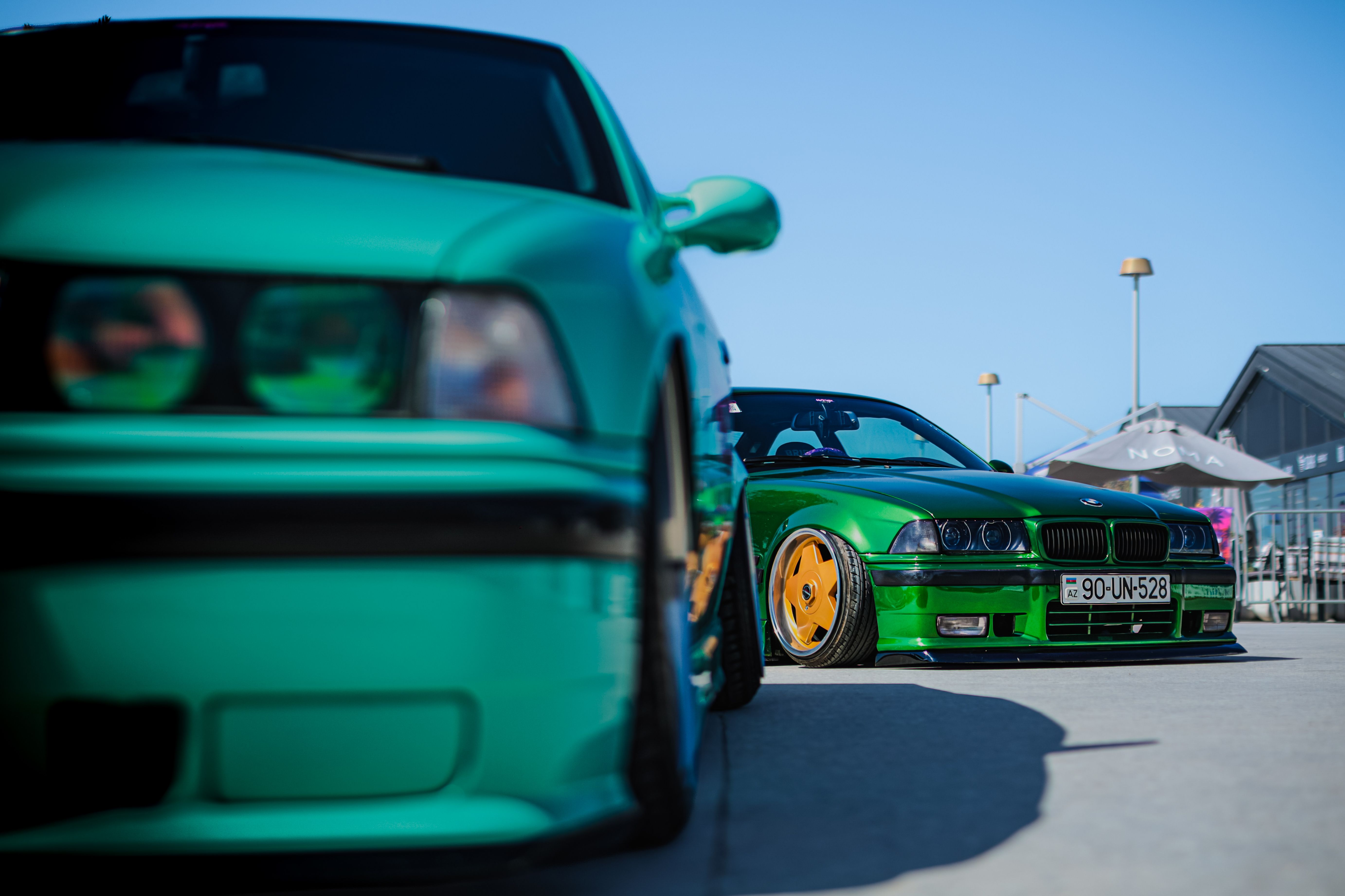 5529x3685 bwm drift race car close up · Free