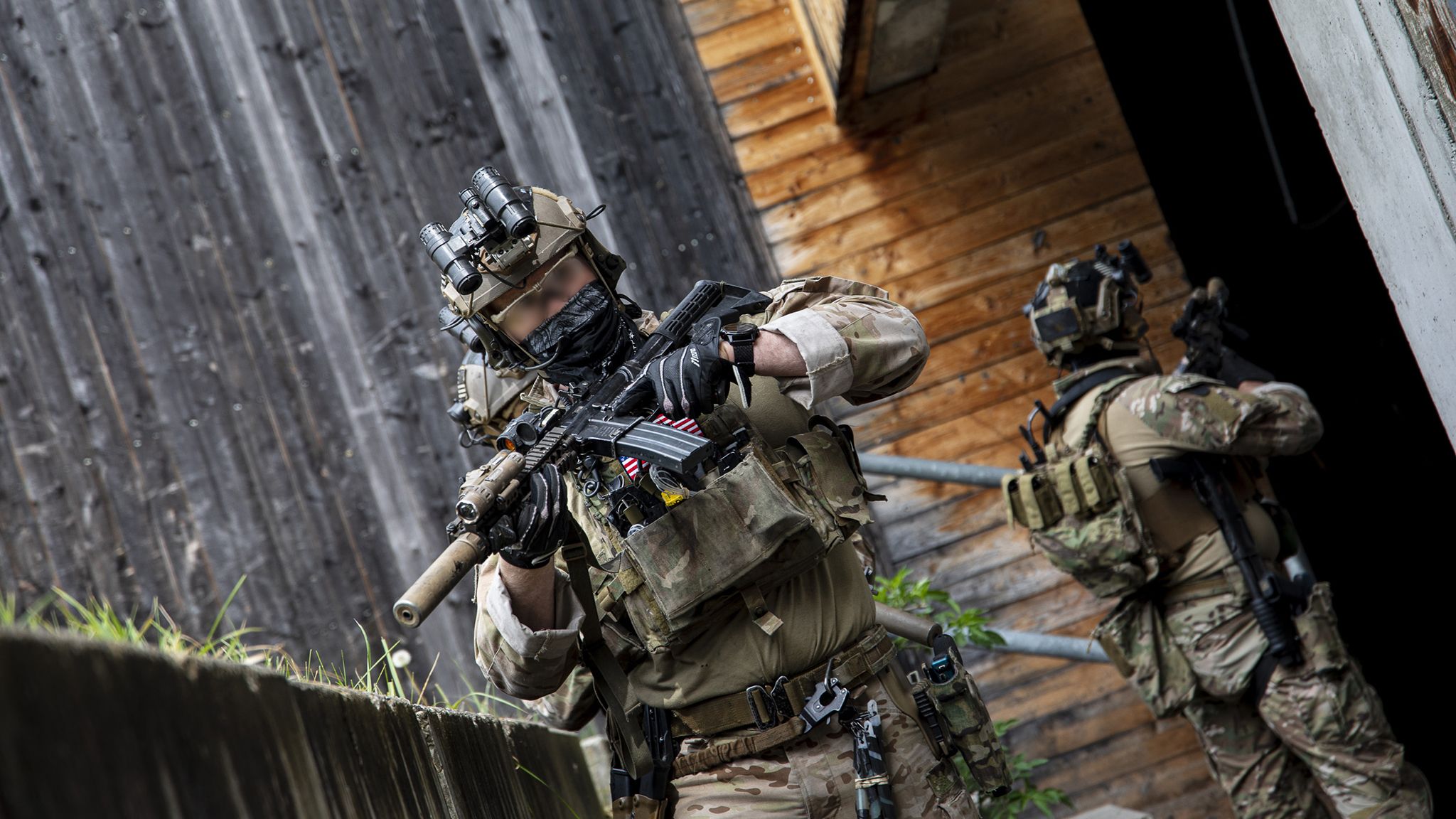 2048x1152 CQB Wallpaper