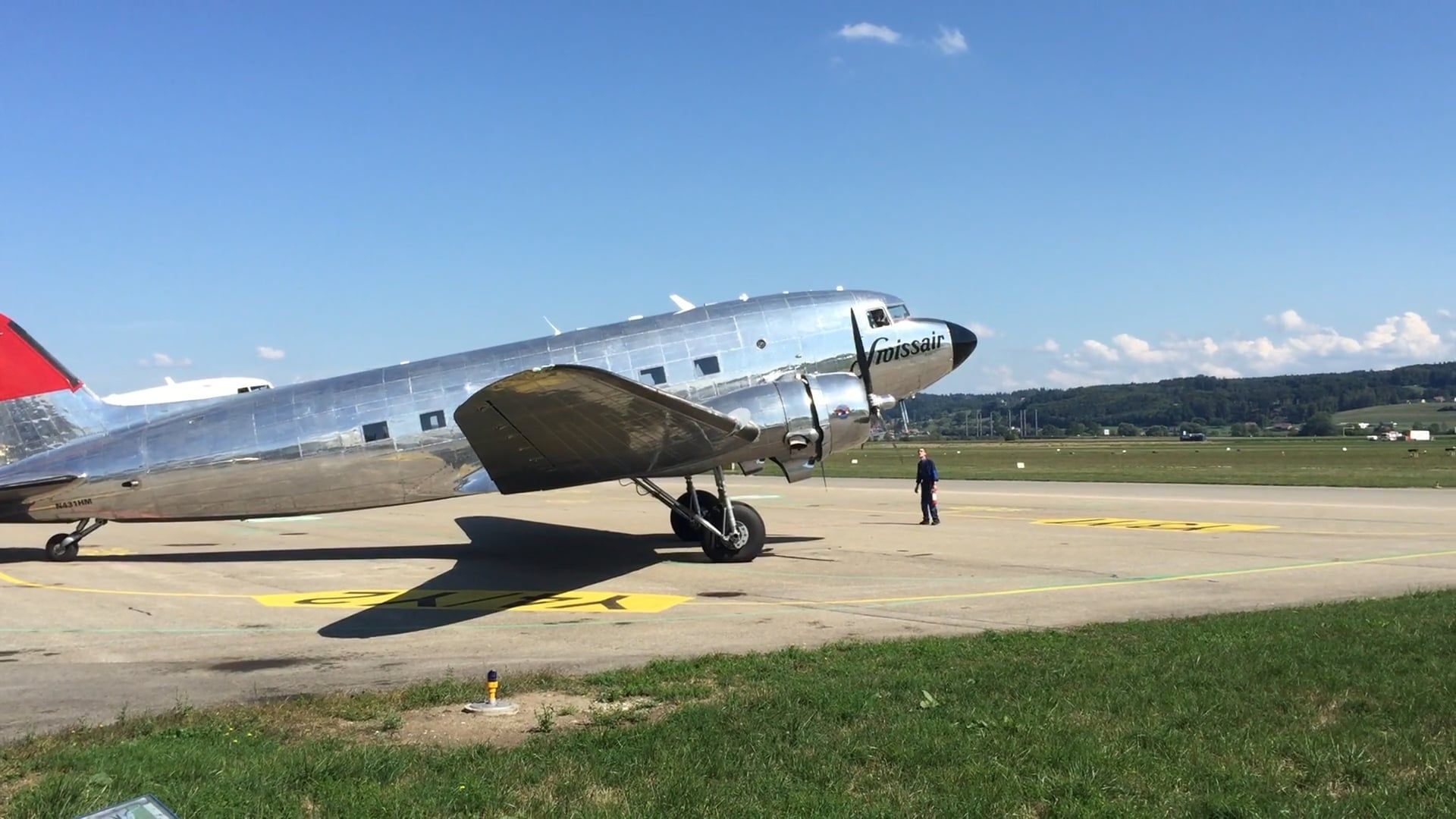 1920x1080 Airplane DC3 Free Stock Video Footage, Royalty Free 4K & HD Video Clip