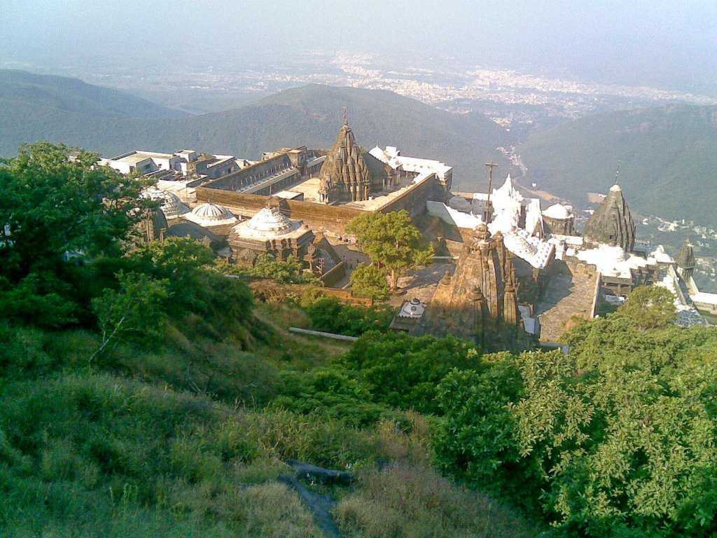 1024x768 Photos of Jain Temples in Junagadh. Image and Pics