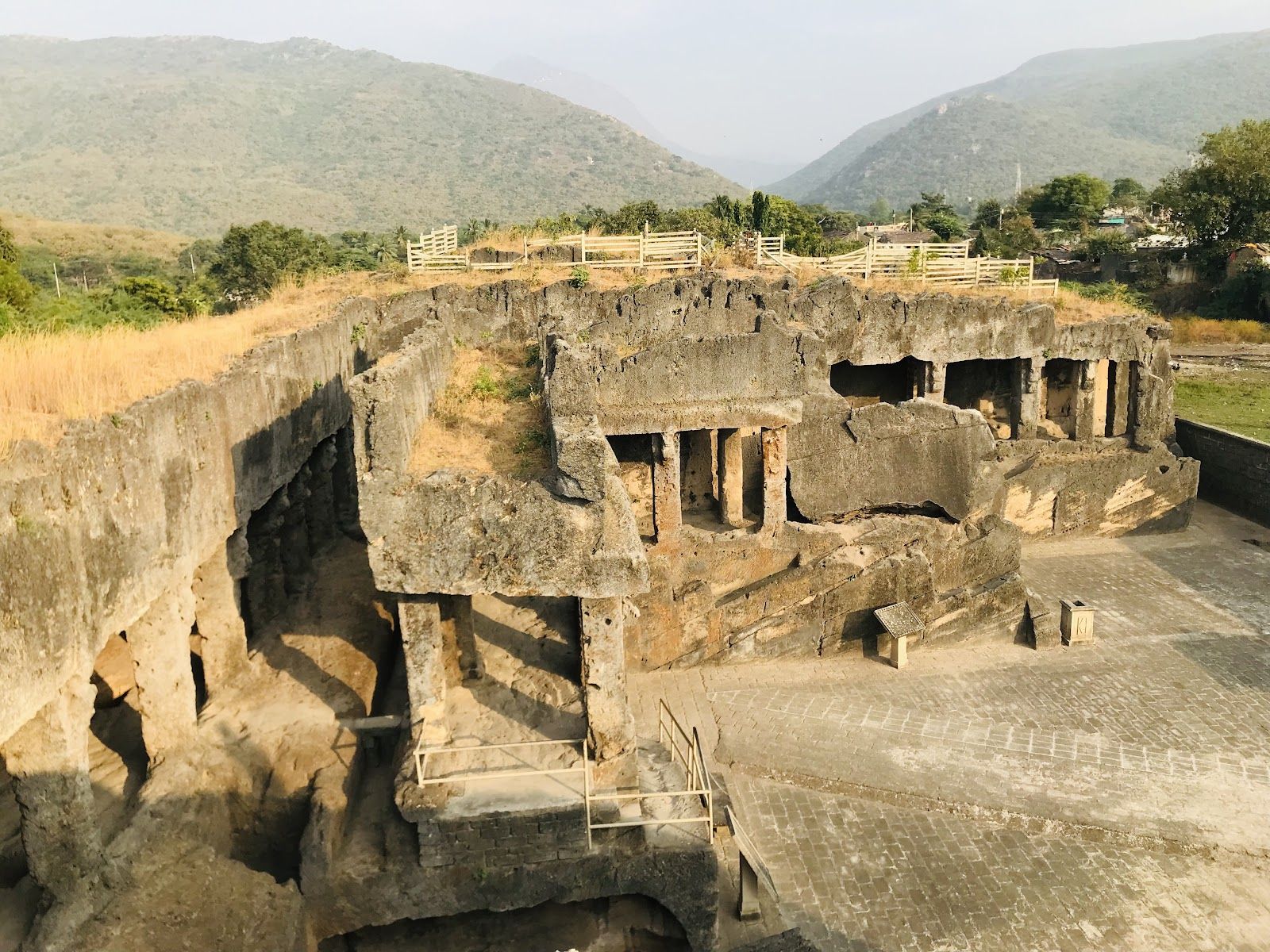 1600x1200 Travel Guide. Junagadh, Gujarat, India