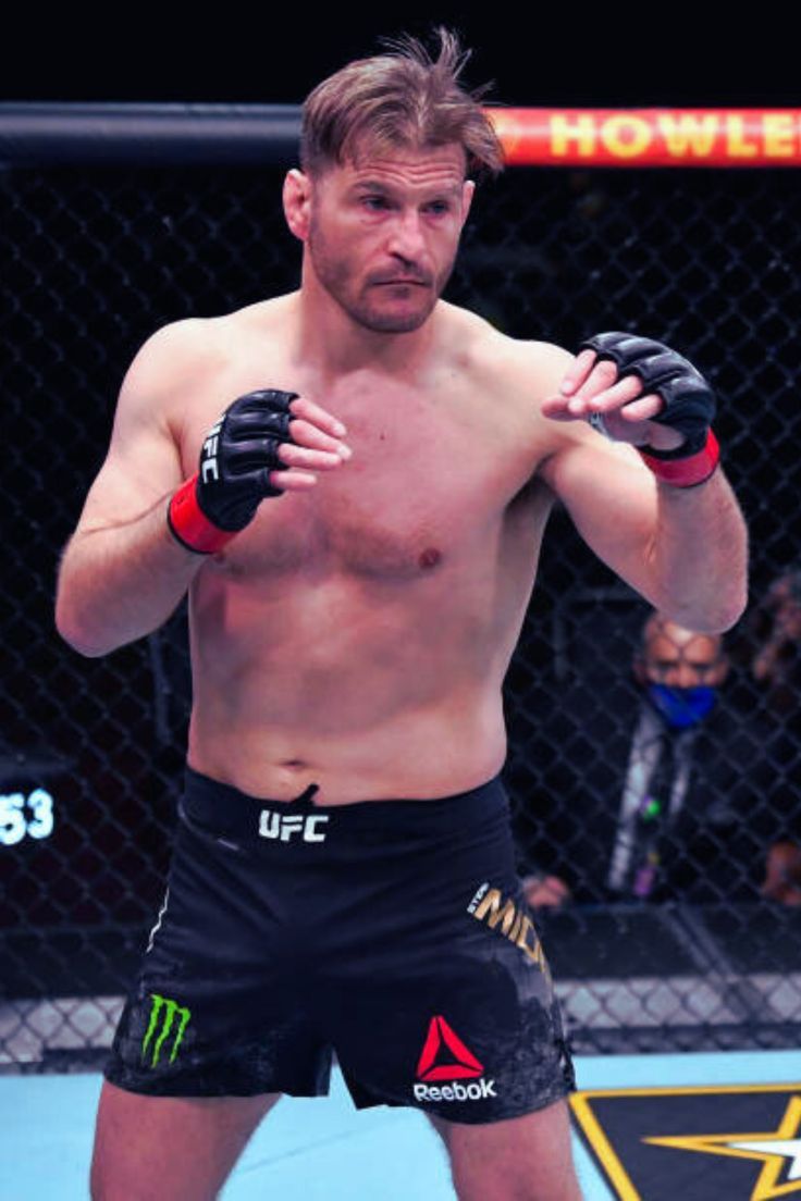 736x1104 Stipe Miocic