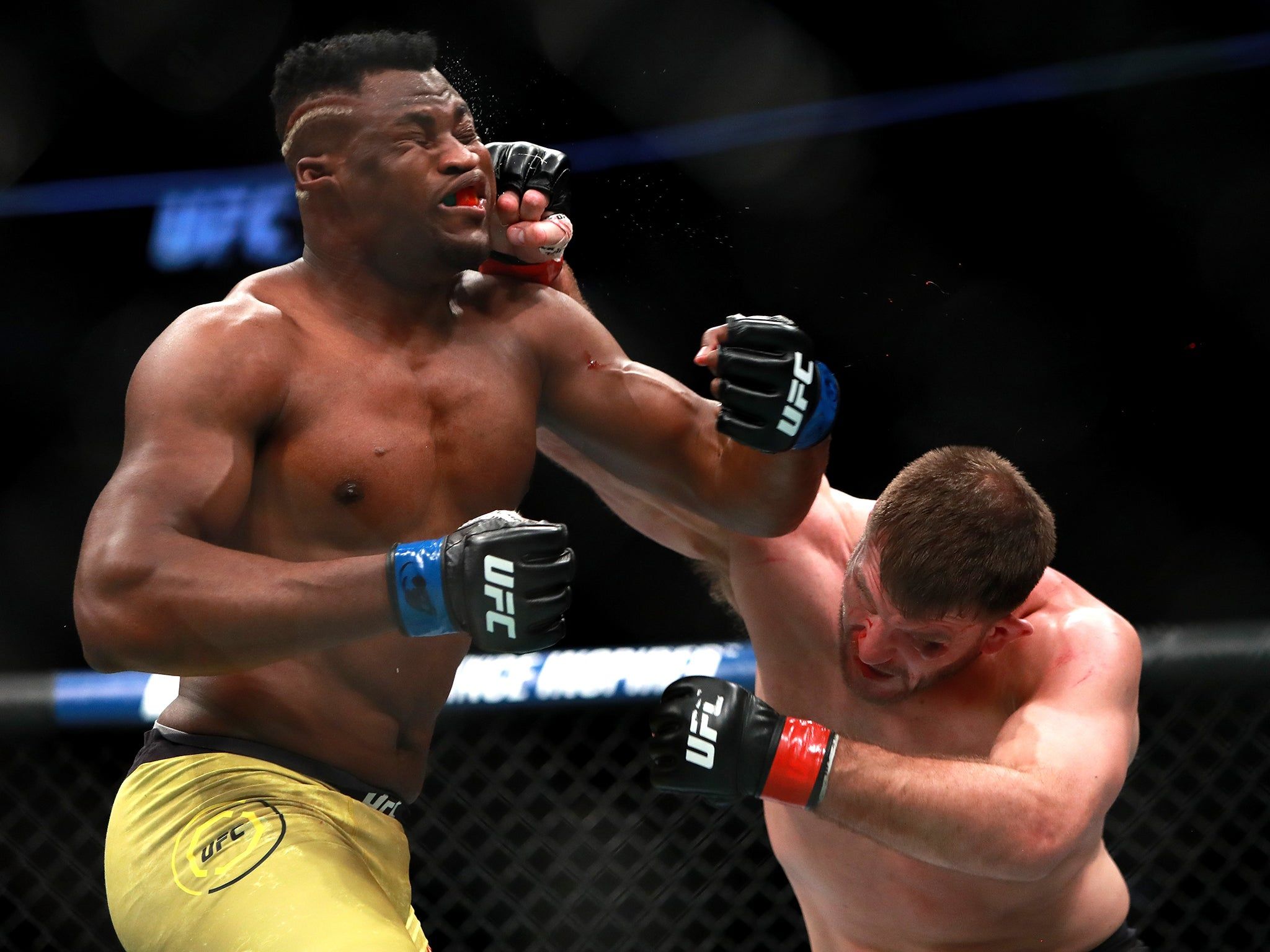 2048x1536 UFC 220 results: Stipe Miocic makes history with win over Francis Ngannou as Daniel Cormier returns to winning ways
