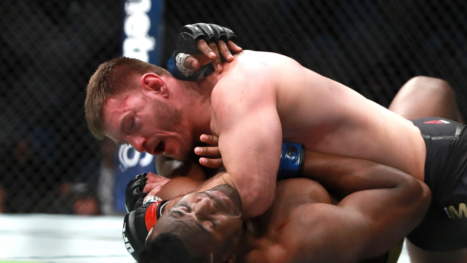 1600x900 Stipe Miocic defeats Francis Ngannou to defend heavyweight title at UFC 220