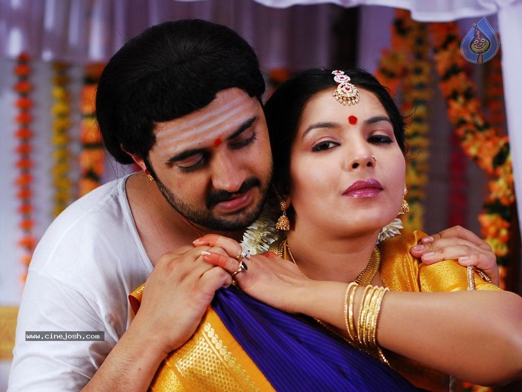 1024x768 Madhana Mama Madisar Mami Tamil Movie Hot Stills