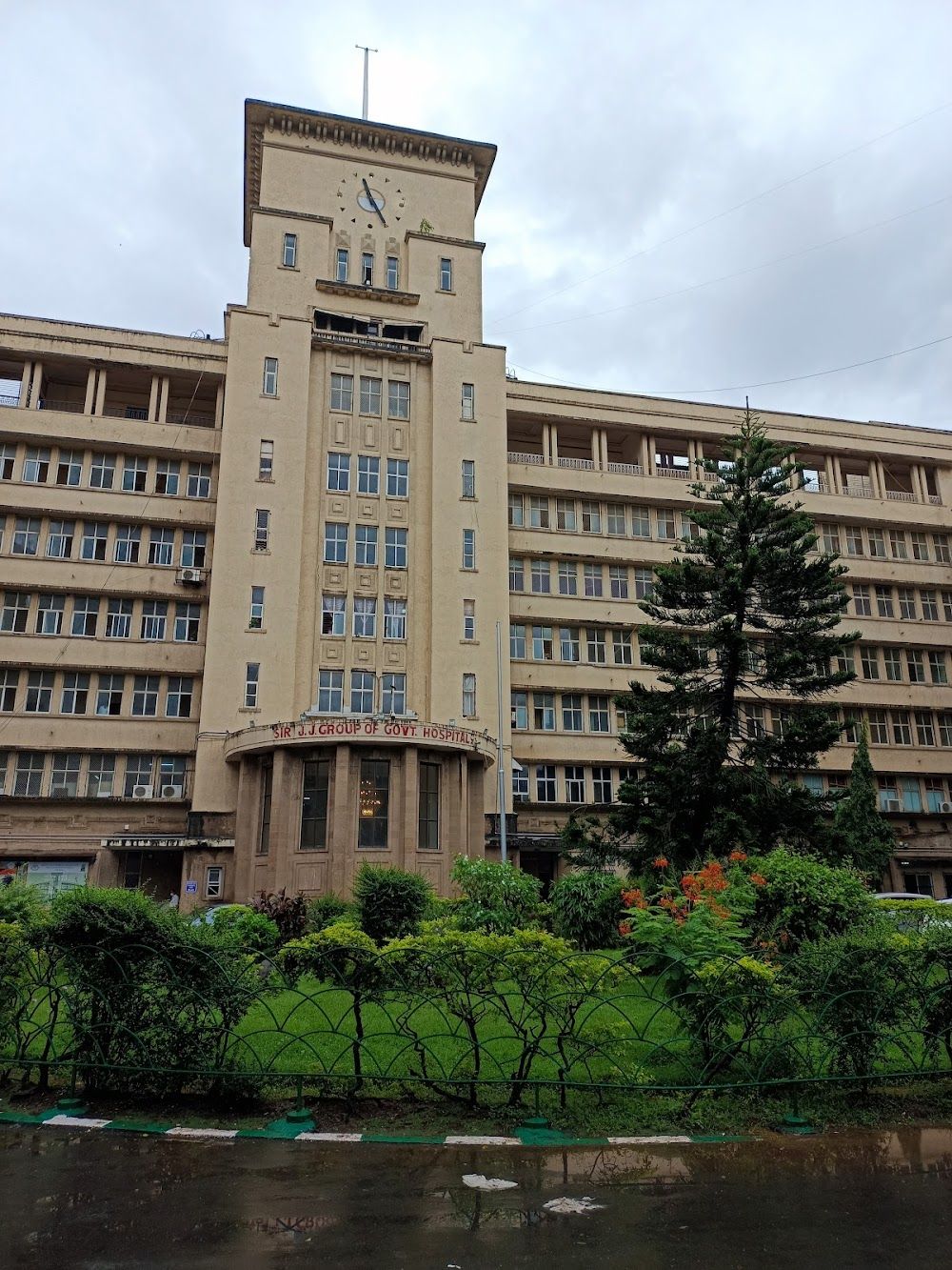 1000x1333 GRANT GOVERNMENT MEDICAL COLLEGE, Photo & Phone Number (2026) in Bombay, Mumbai City