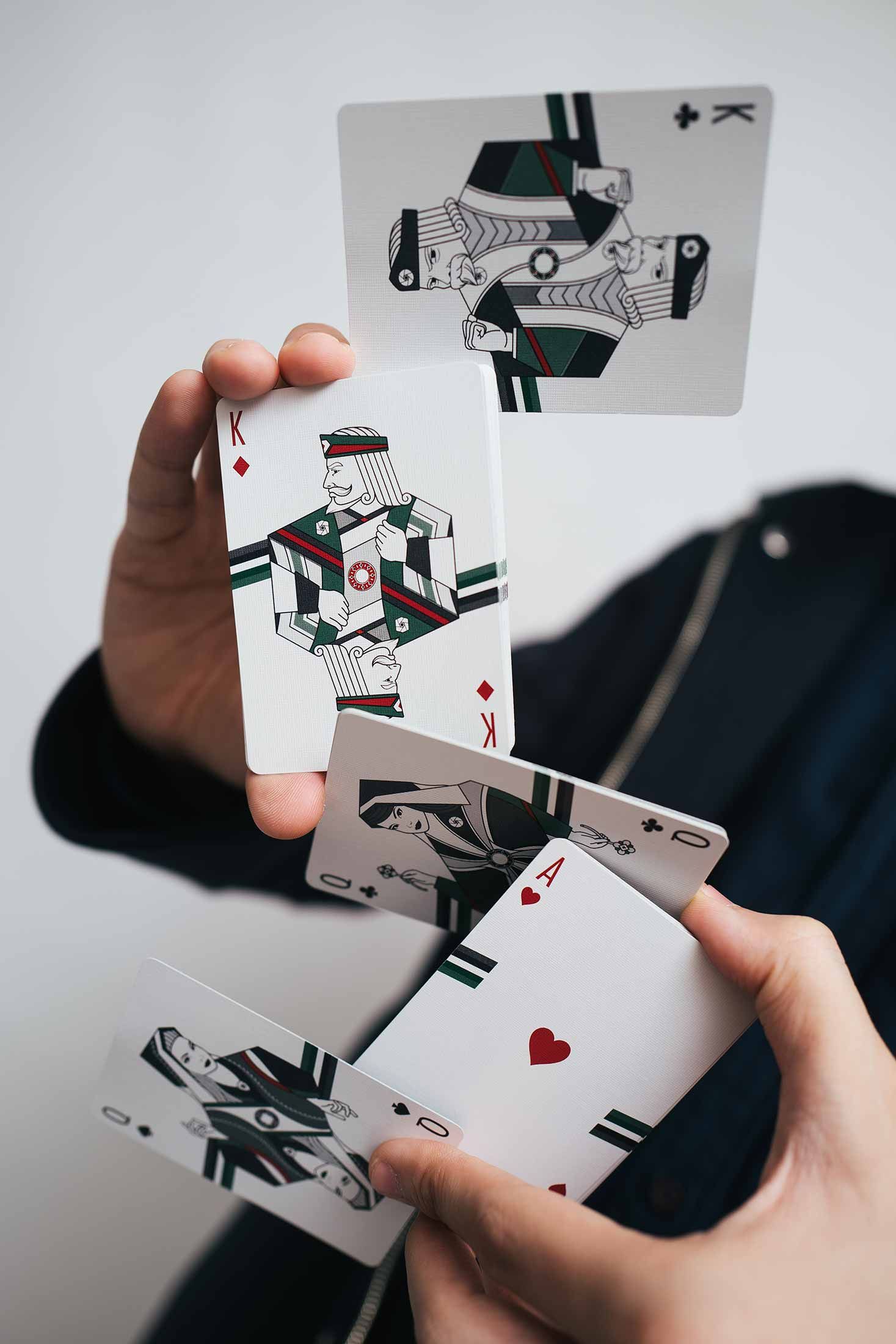 1467x2200 Cardistry Wallpaper