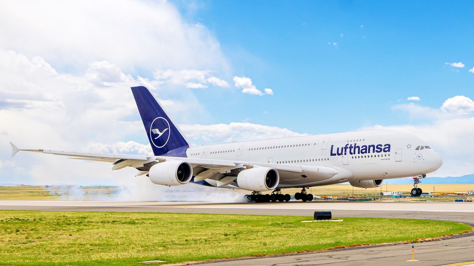 1600x900 Lufthansa Brings Back A380 Route After Five Years