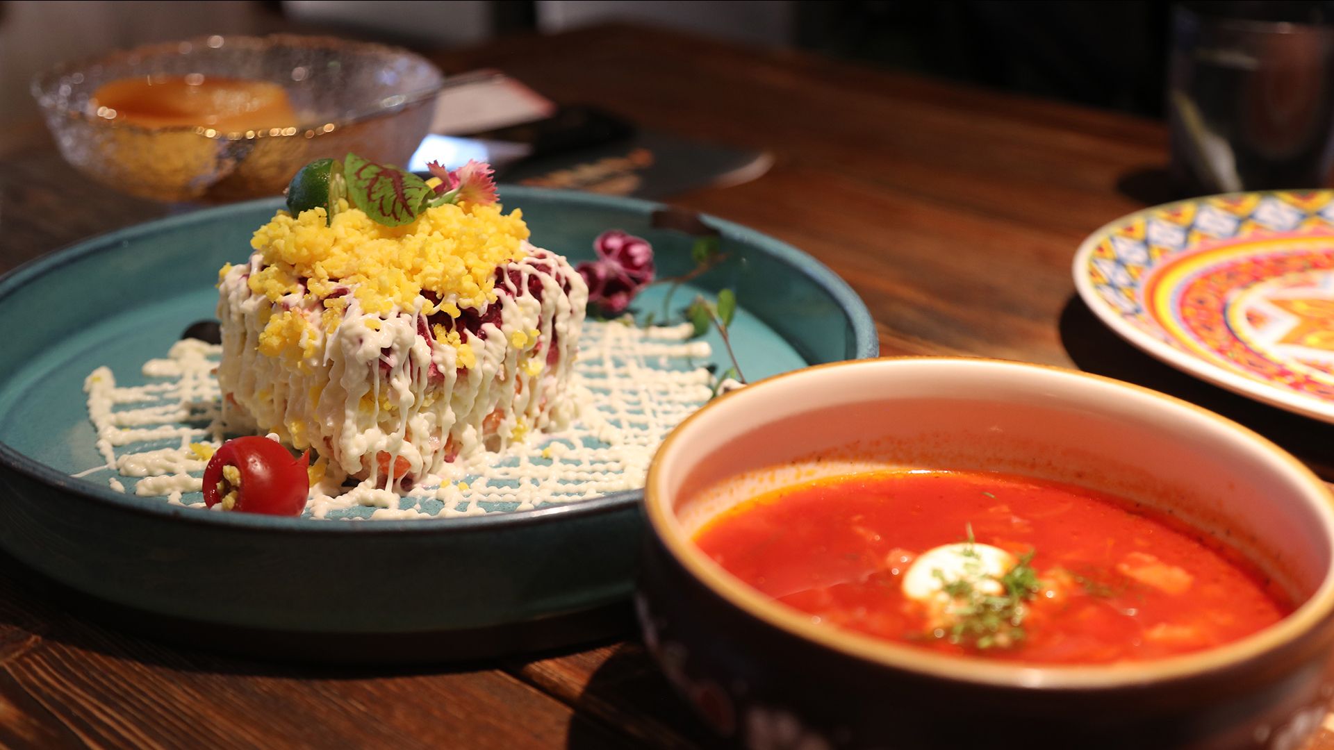 1920x1080 Enjoy Russian food and performances in Hulunbuir