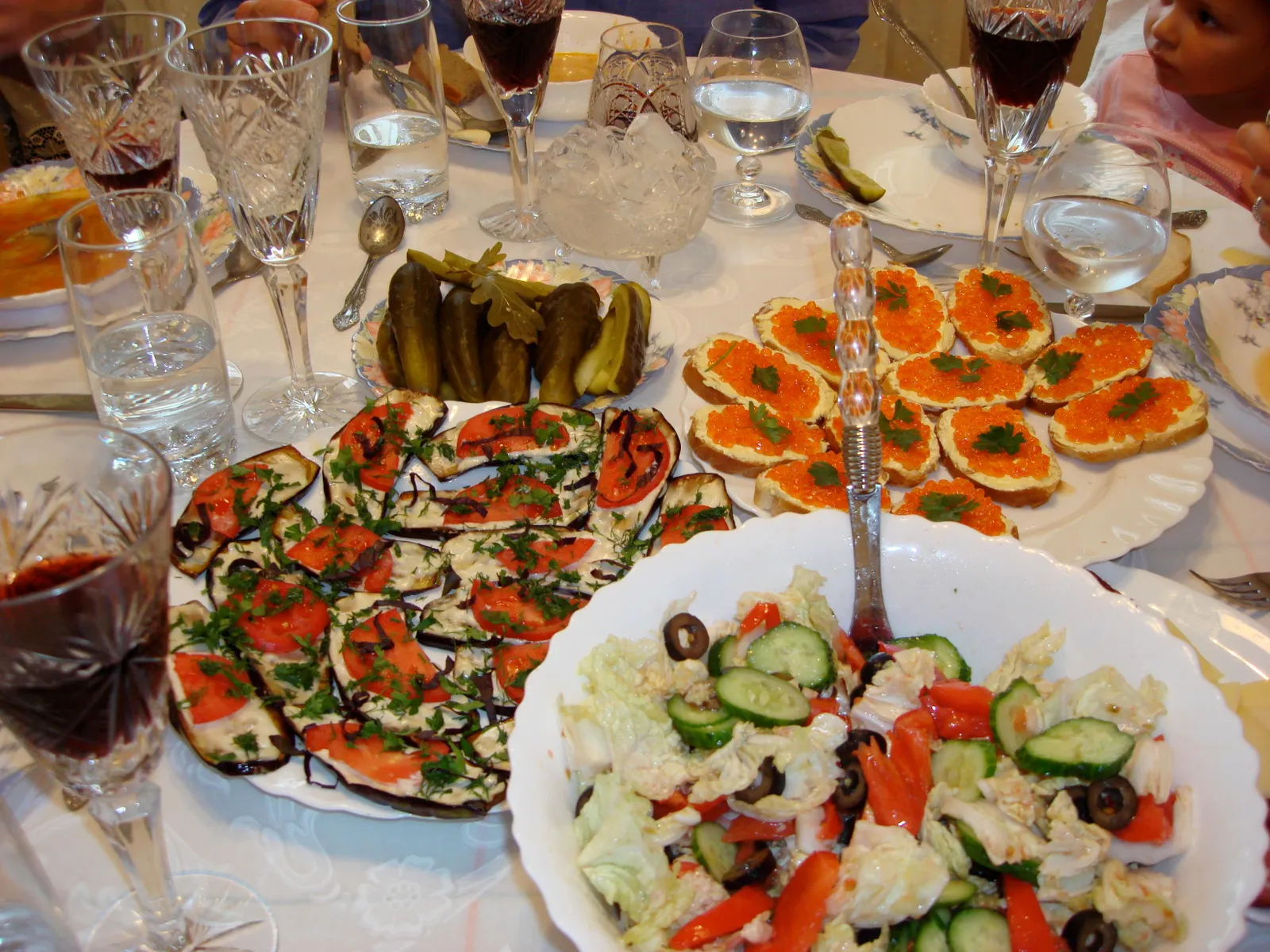 1600x1200 Dine Behind the Iron Curtain With Soviet Era Recipes