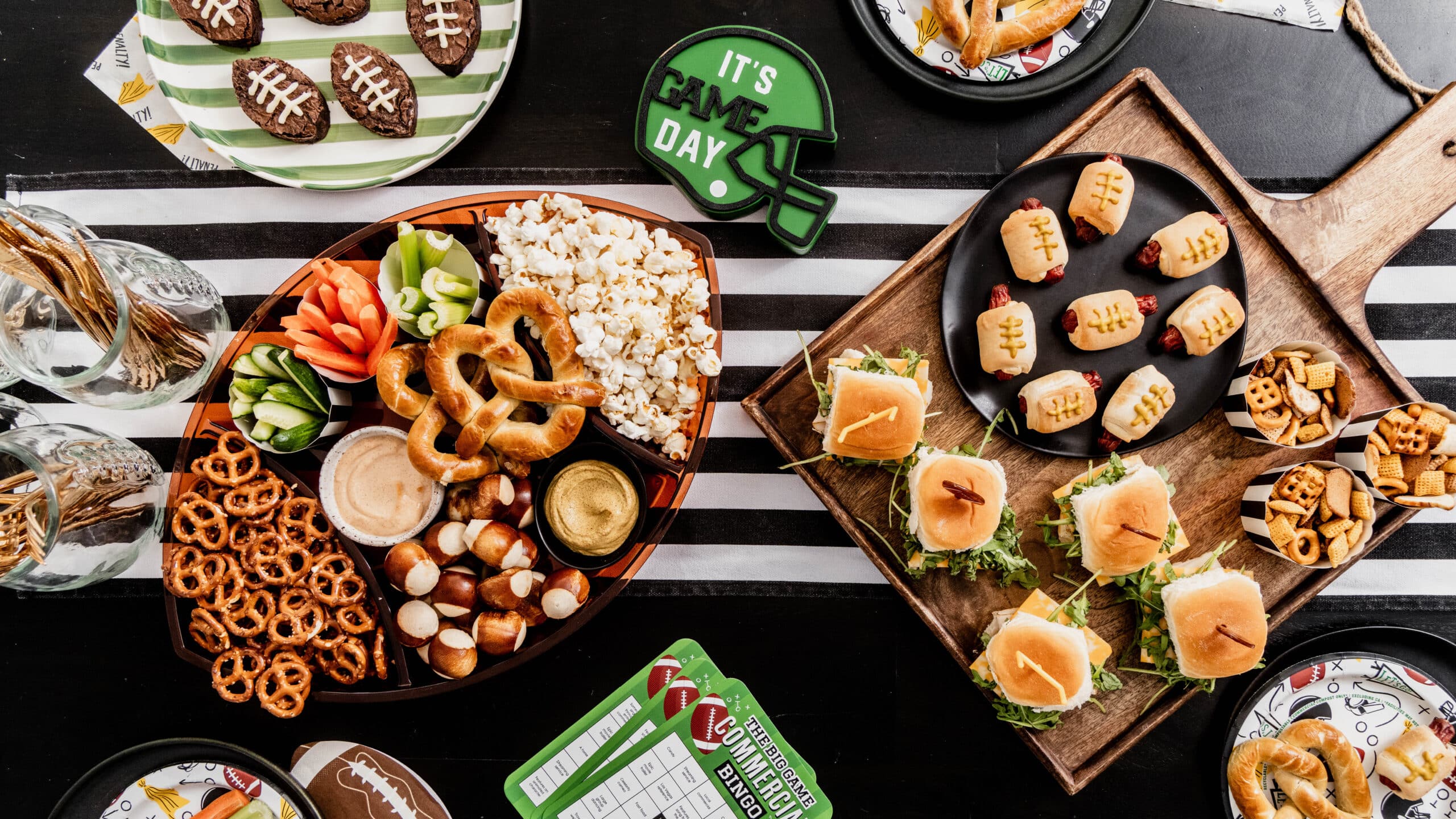 2560x1440 Best Super Bowl Appetizers for a Crowd (Recipes Everyone Loves)