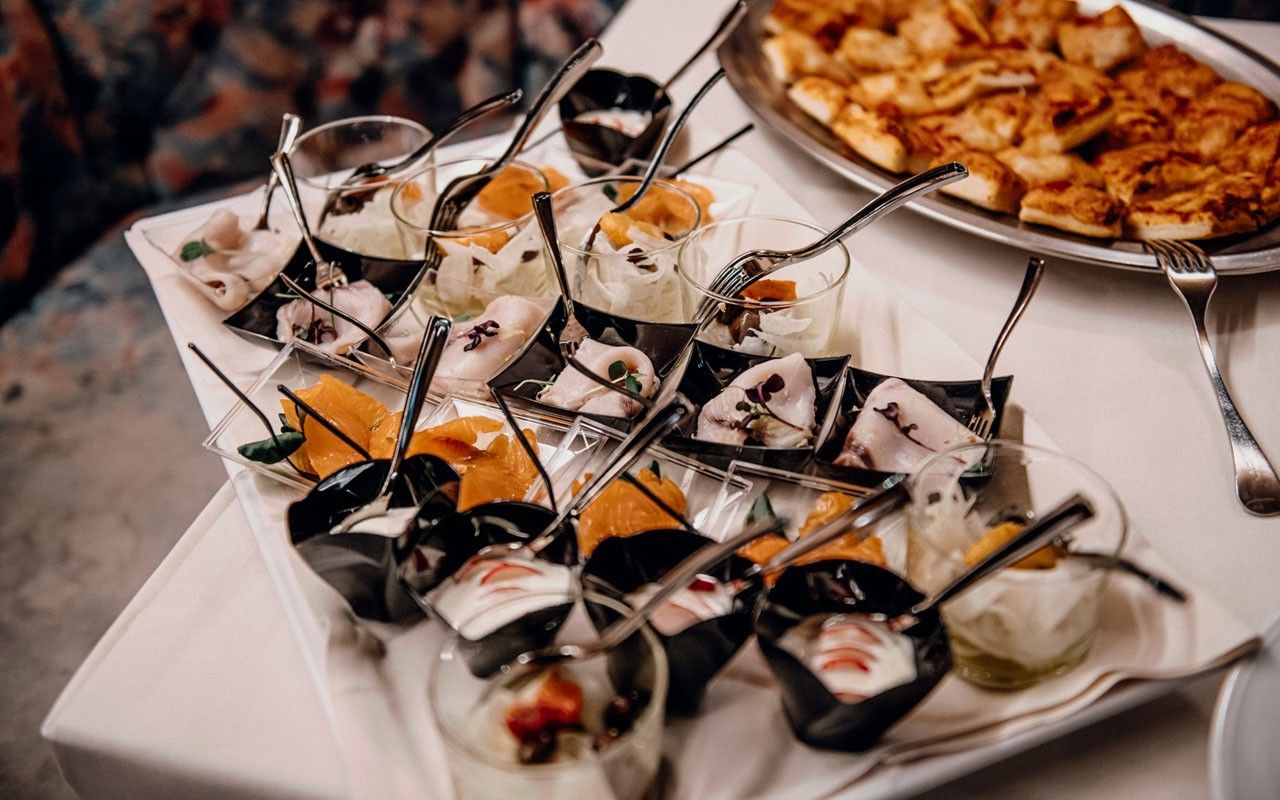 1280x800 Banquets and receptions