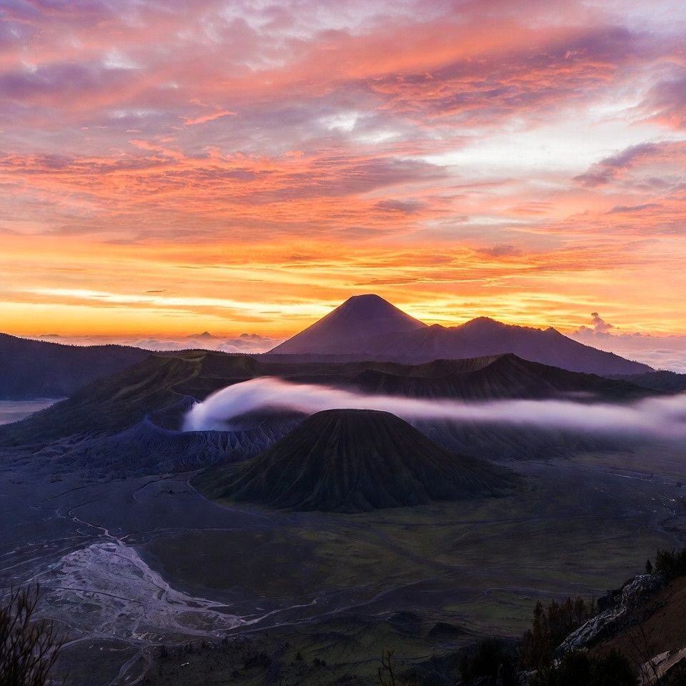 960x960 Sunrise Over Mount Bromo's Volcanic Landscape. Trip.com Tosari