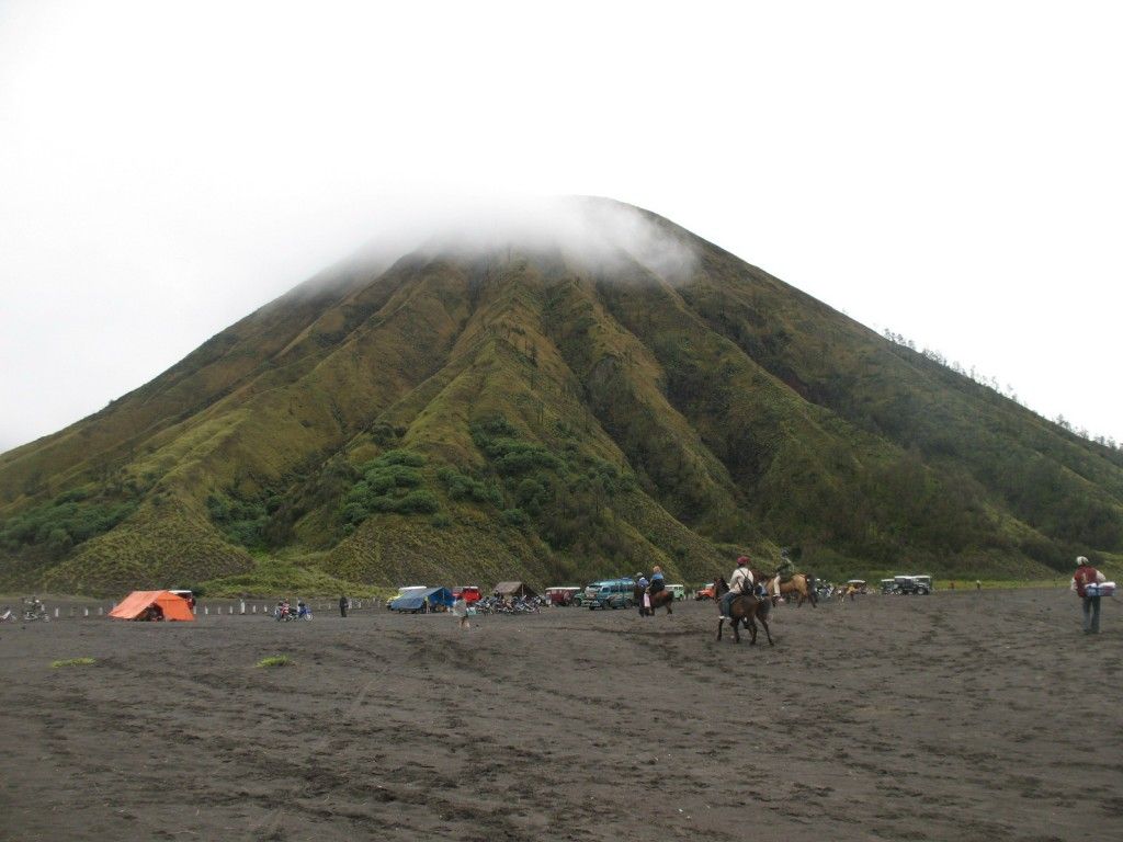 1024x768 Gunung Bromo