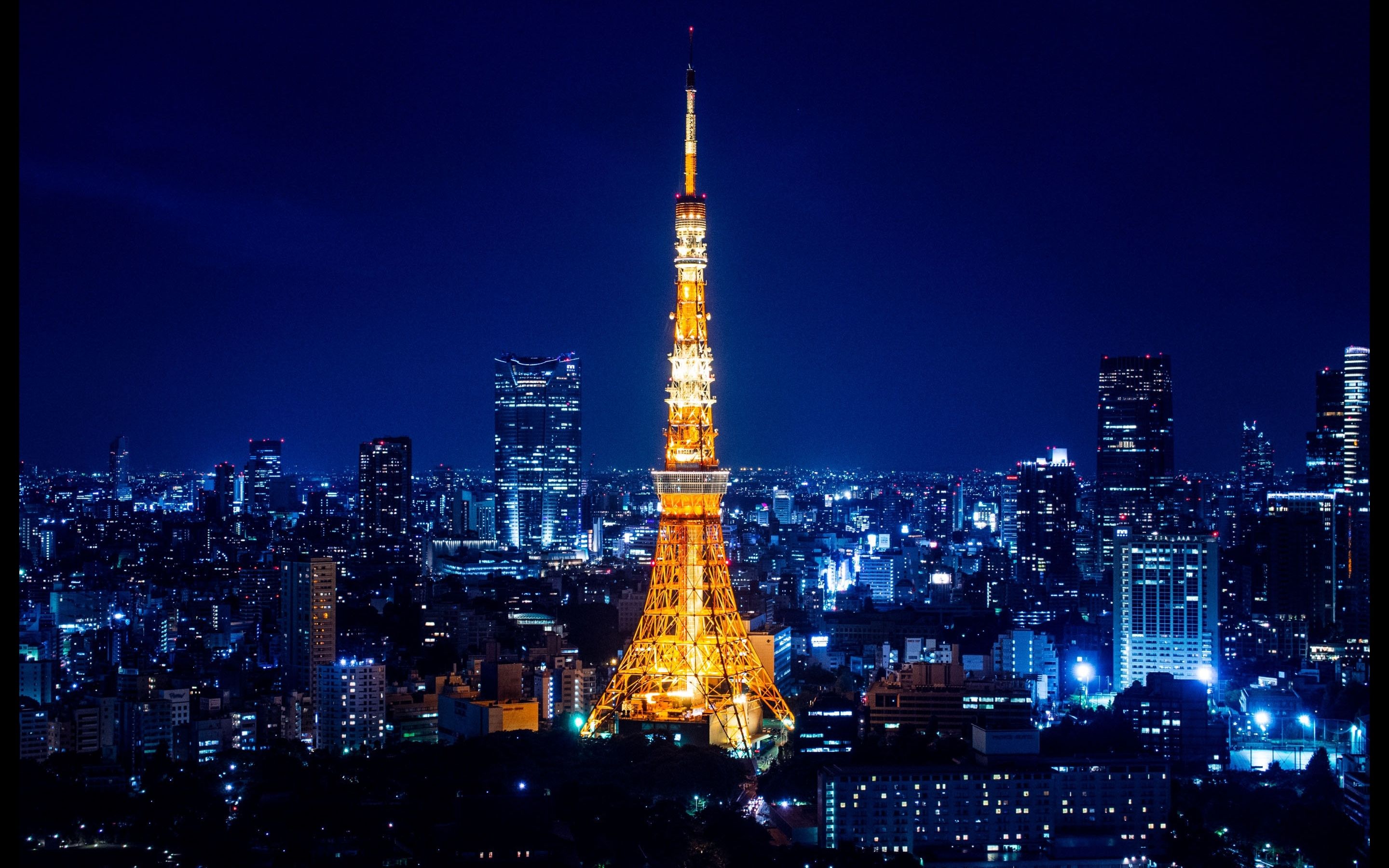 2880x1800 Tokyo Tower at night MacBook Air Wallpaper Download