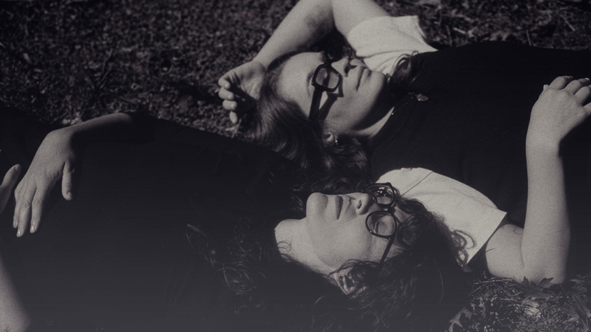 1920x1080 Love Bites Back in pen pin's Darkly Delicious 'Vampire' Look (Video Premieres)