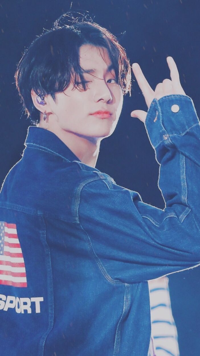 703x1250 iPhone Jungkook Wallpaper