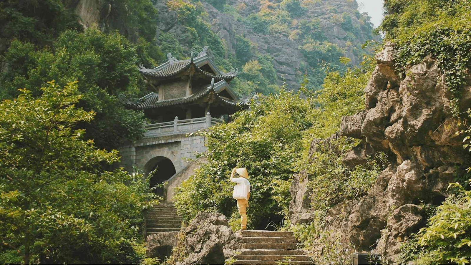 1600x900 Detailed Itinerary And Self Guided Ninh Binh Travel Experience From A–Z